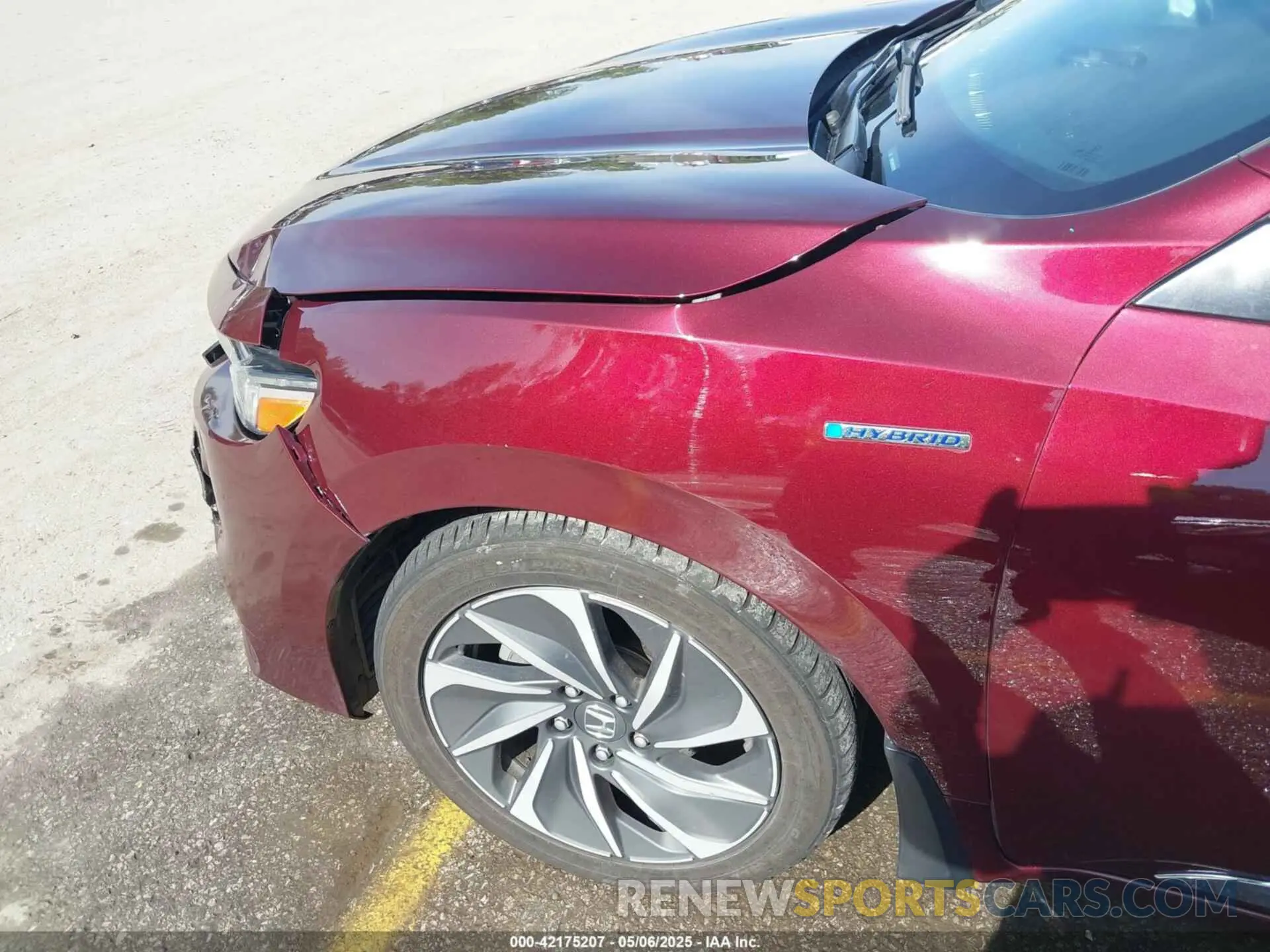 17 Photograph of a damaged car 19XZE4F95LE011531 HONDA INSIGHT 2020