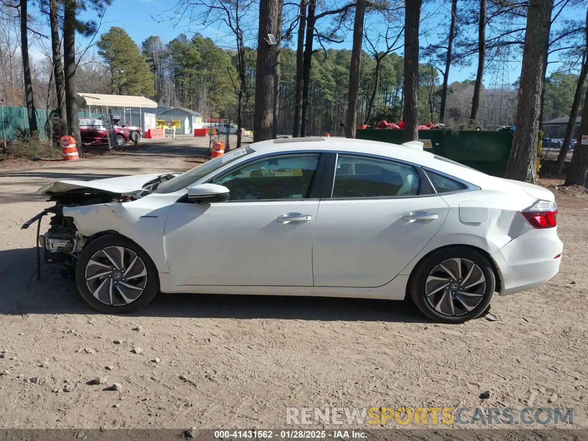 15 Photograph of a damaged car 19XZE4F96LE001090 HONDA INSIGHT 2020