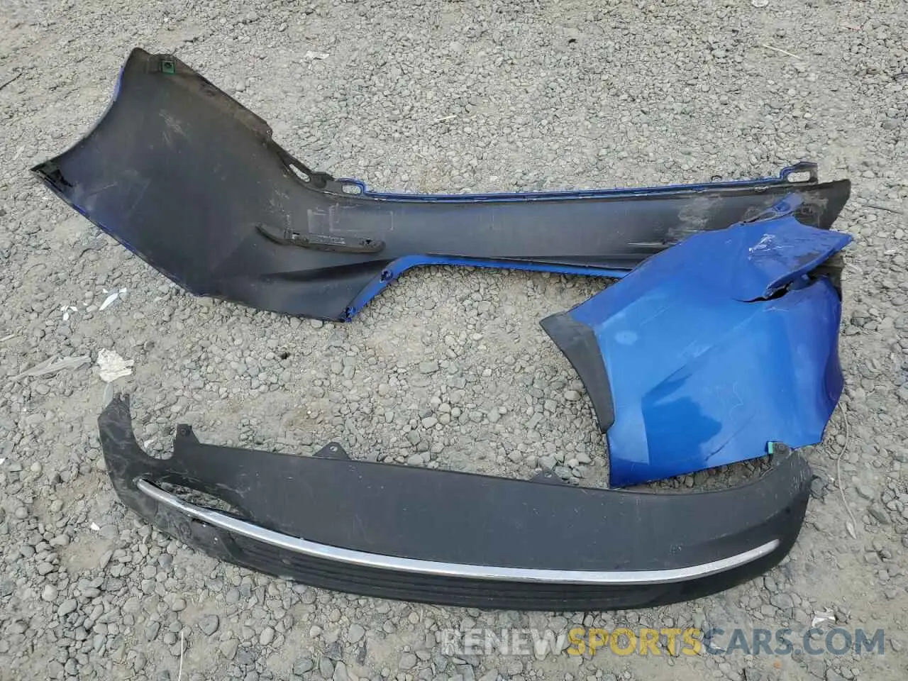 12 Photograph of a damaged car 19XZE4F97LE010980 HONDA INSIGHT 2020