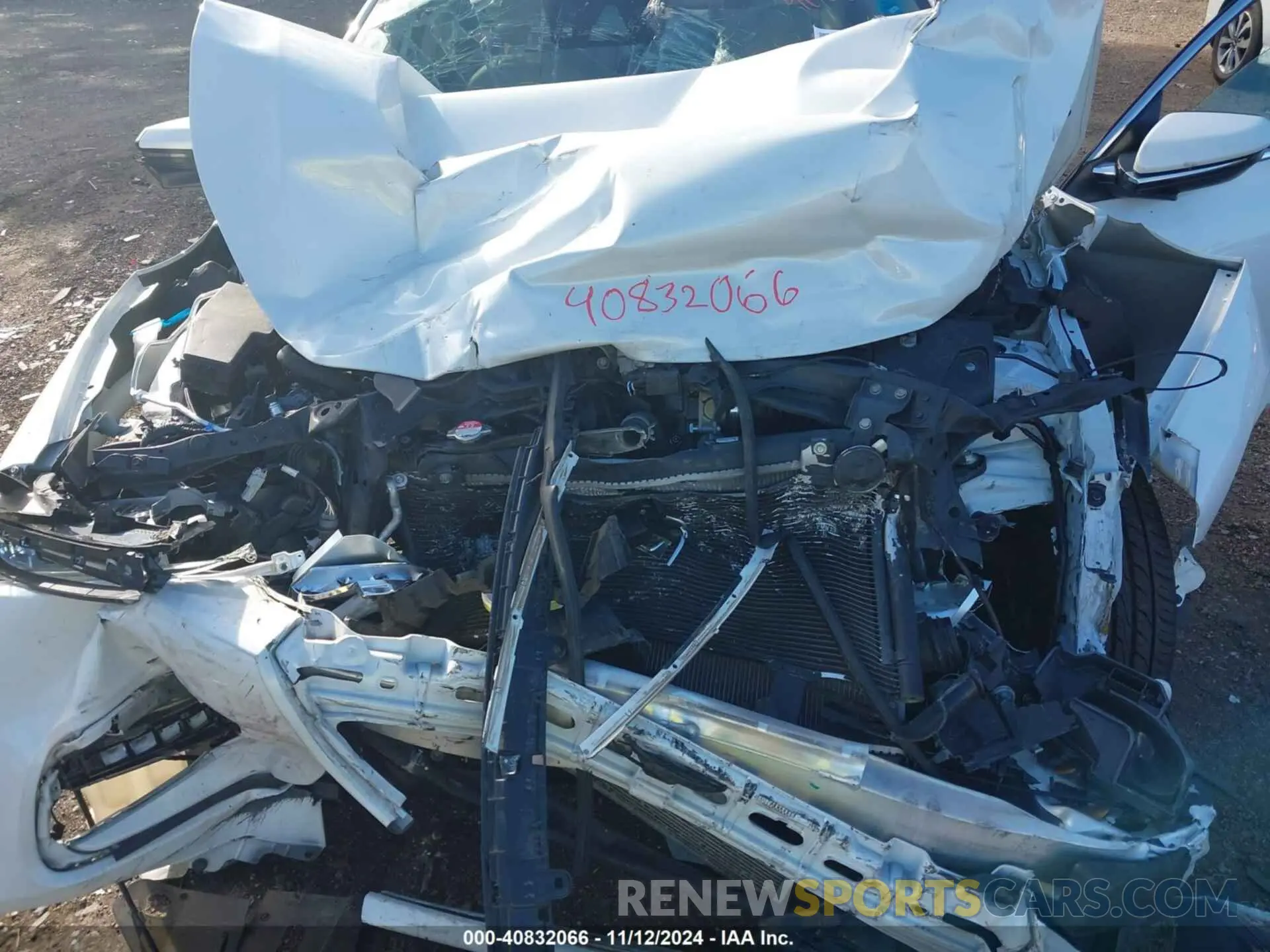 10 Photograph of a damaged car 19XZE4F98LE004931 HONDA INSIGHT 2020