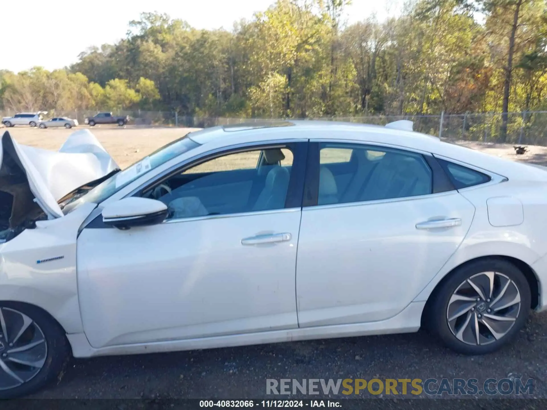 14 Photograph of a damaged car 19XZE4F98LE004931 HONDA INSIGHT 2020