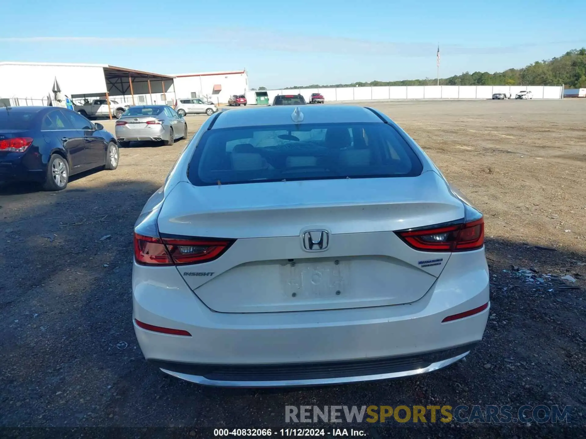 16 Photograph of a damaged car 19XZE4F98LE004931 HONDA INSIGHT 2020
