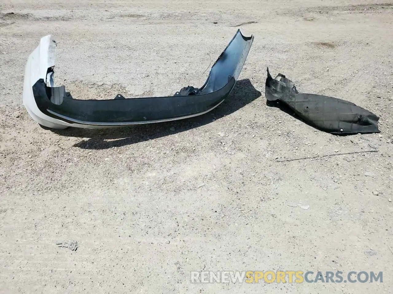 12 Photograph of a damaged car 19XZE4F99LE004159 HONDA INSIGHT 2020