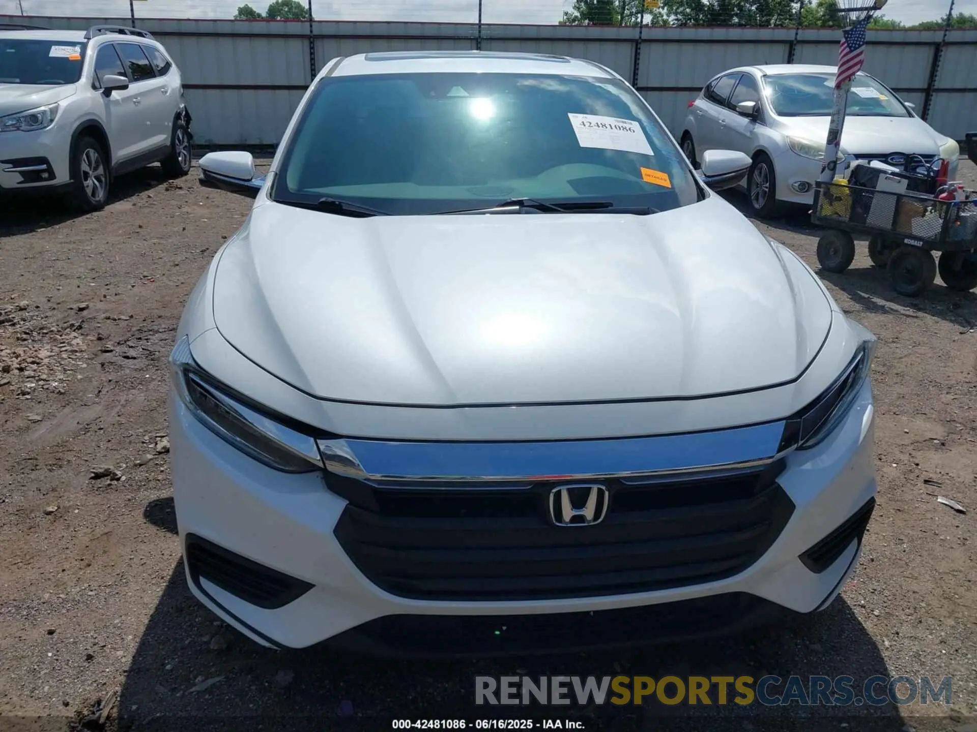 12 Photograph of a damaged car 19XZE4F99LE004484 HONDA INSIGHT 2020