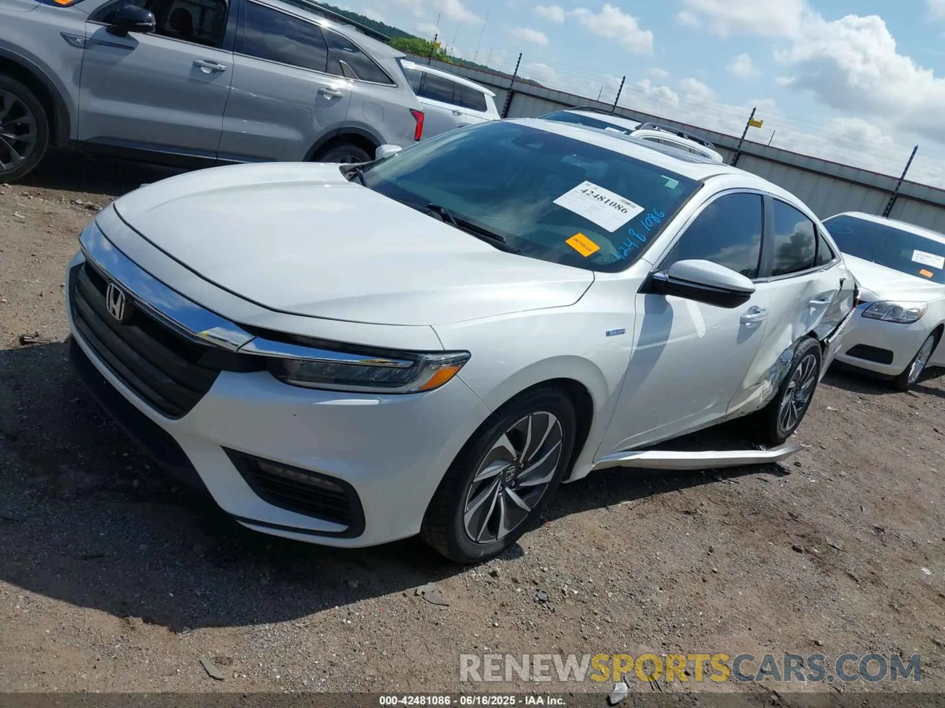 2 Photograph of a damaged car 19XZE4F99LE004484 HONDA INSIGHT 2020