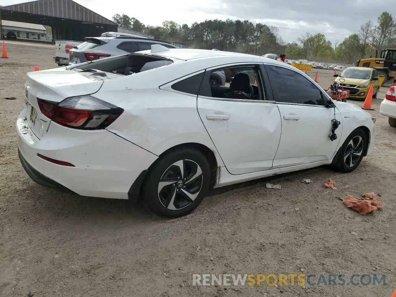3 Photograph of a damaged car 19XZE4F12ME002331 HONDA INSIGHT 2021