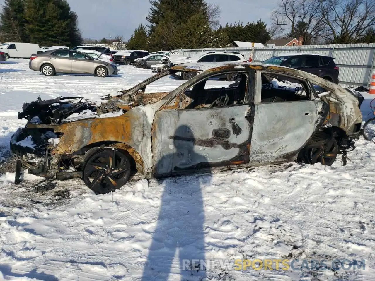 1 Photograph of a damaged car 19XZE4F15ME001304 HONDA INSIGHT 2021
