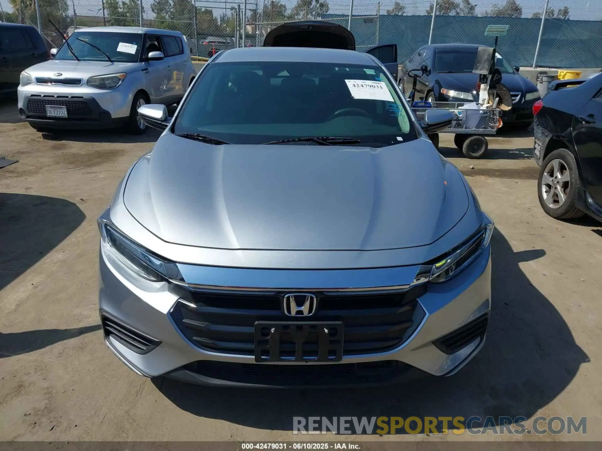 12 Photograph of a damaged car 19XZE4F50ME001374 HONDA INSIGHT 2021