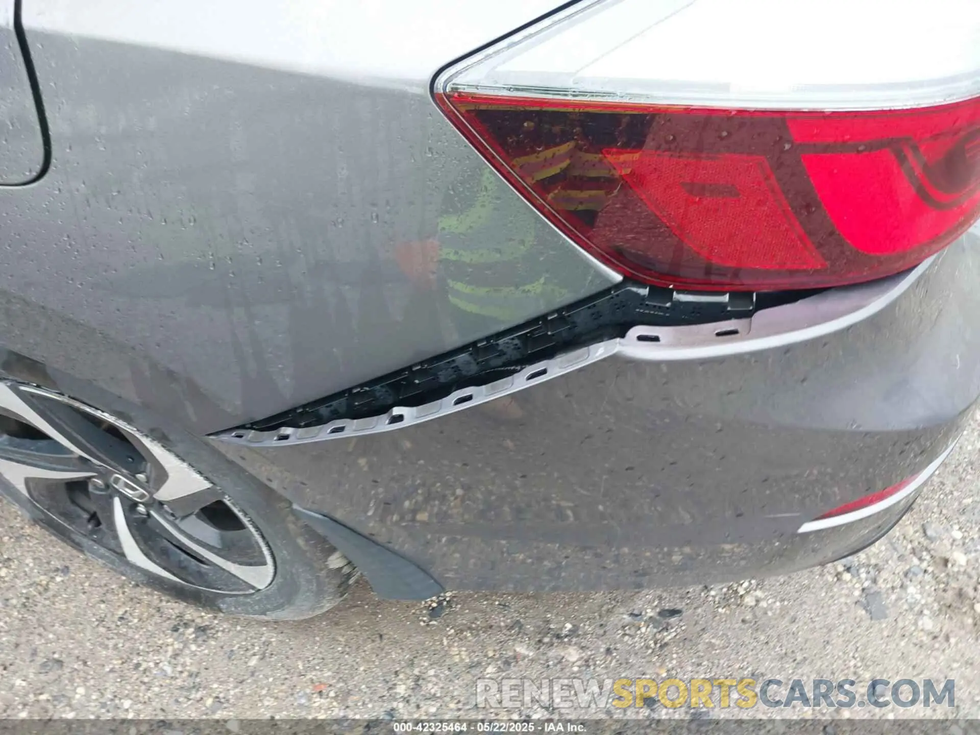 6 Photograph of a damaged car 19XZE4F52ME009864 HONDA INSIGHT 2021