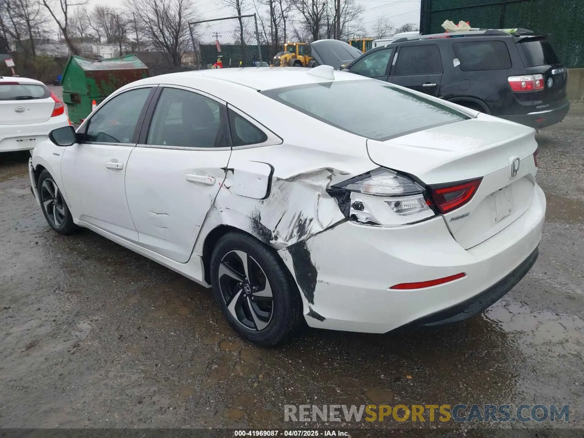 3 Photograph of a damaged car 19XZE4F53ME008934 HONDA INSIGHT 2021