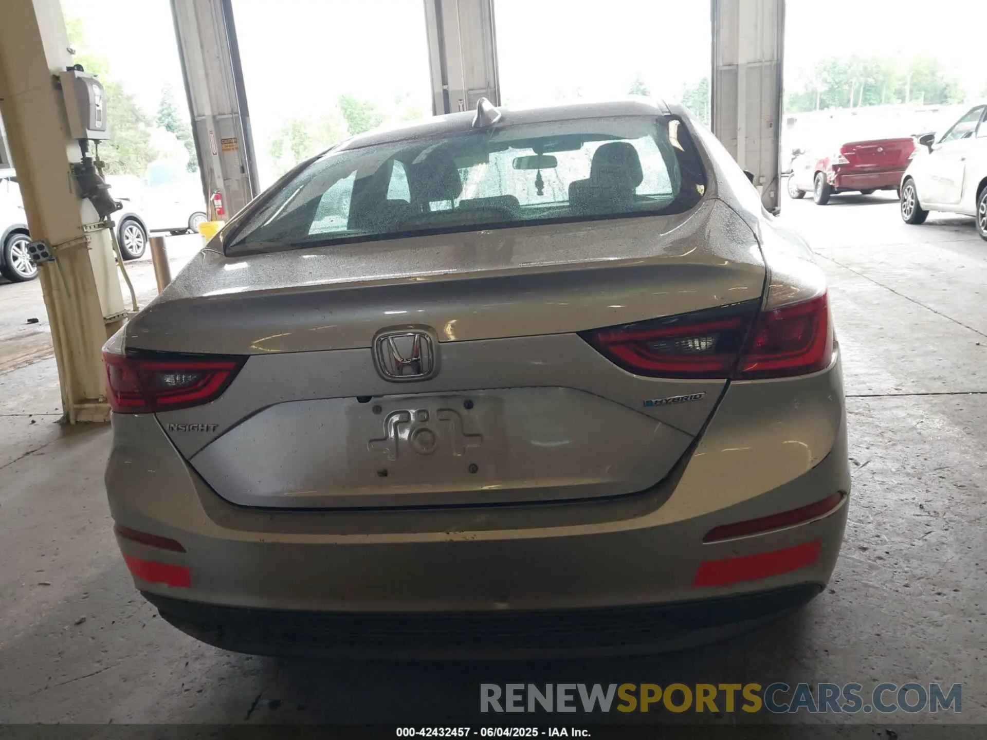 17 Photograph of a damaged car 19XZE4F54ME002043 HONDA INSIGHT 2021