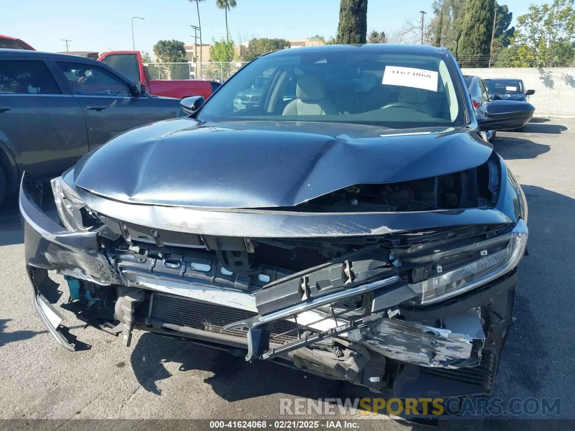 6 Photograph of a damaged car 19XZE4F55ME002262 HONDA INSIGHT 2021