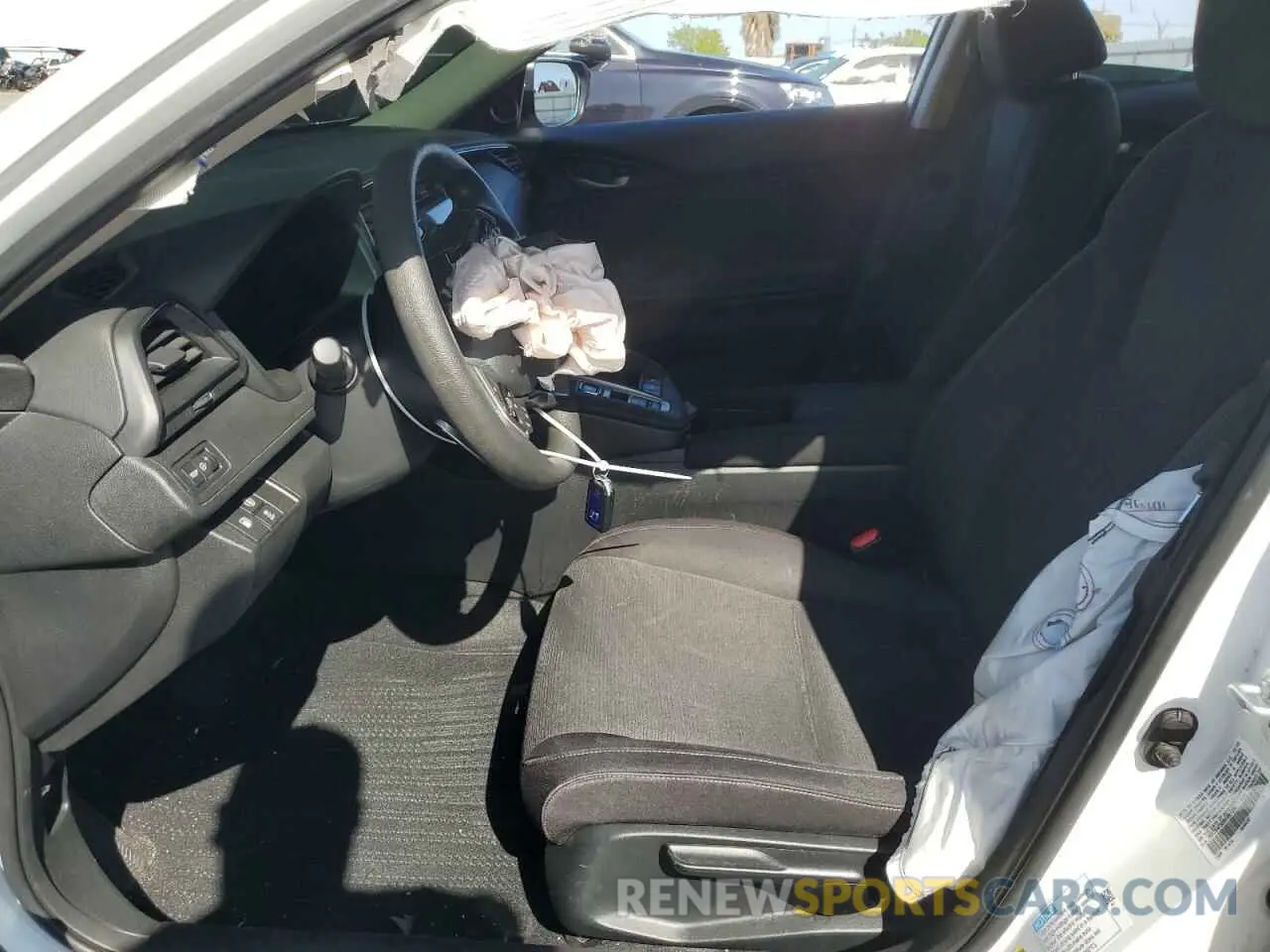 7 Photograph of a damaged car 19XZE4F55ME007350 HONDA INSIGHT 2021