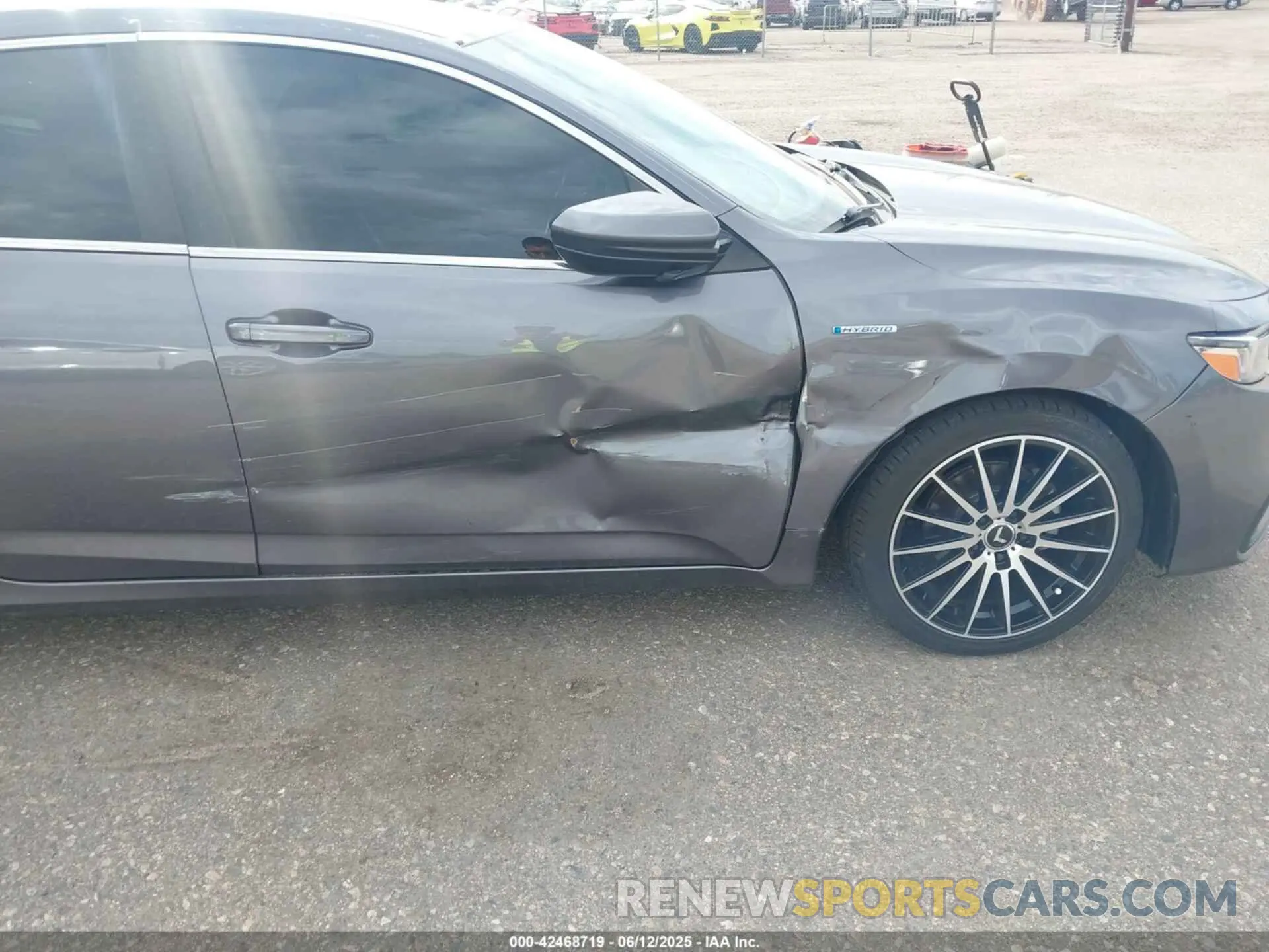 6 Photograph of a damaged car 19XZE4F55ME011124 HONDA INSIGHT 2021