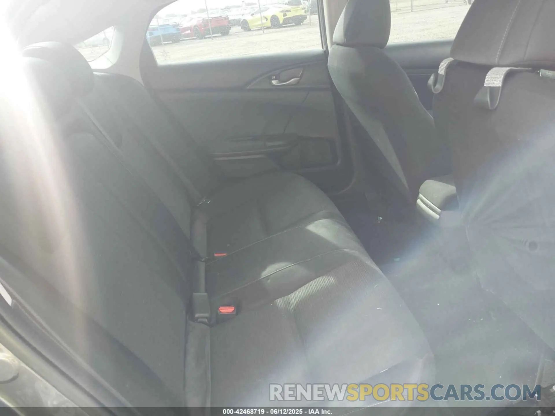8 Photograph of a damaged car 19XZE4F55ME011124 HONDA INSIGHT 2021