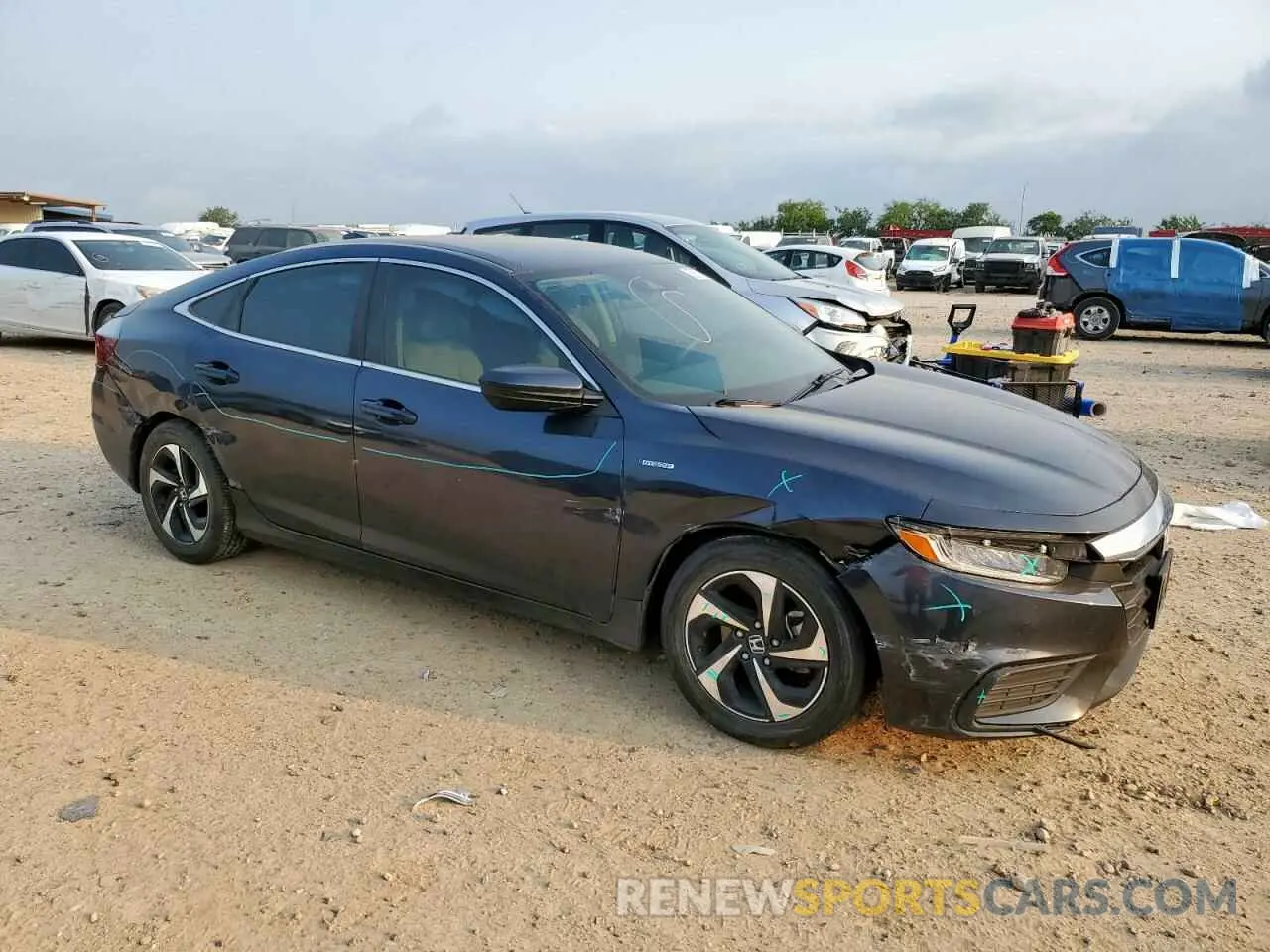 4 Photograph of a damaged car 19XZE4F58ME003664 HONDA INSIGHT 2021