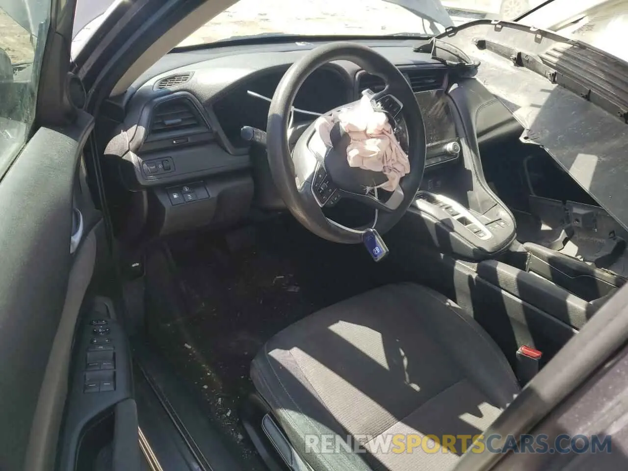 8 Photograph of a damaged car 19XZE4F58ME010789 HONDA INSIGHT 2021