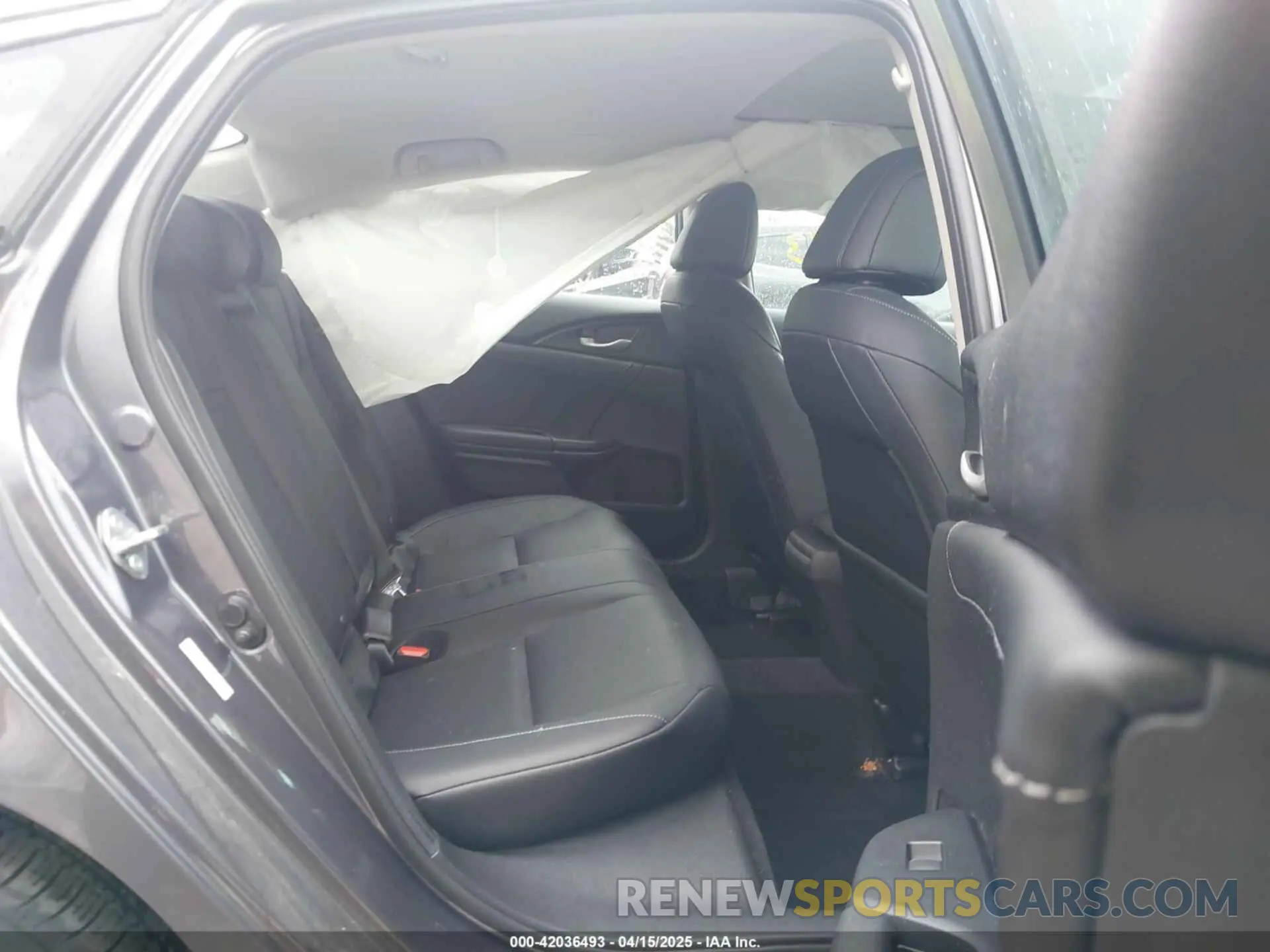 8 Photograph of a damaged car 19XZE4F91ME005517 HONDA INSIGHT 2021