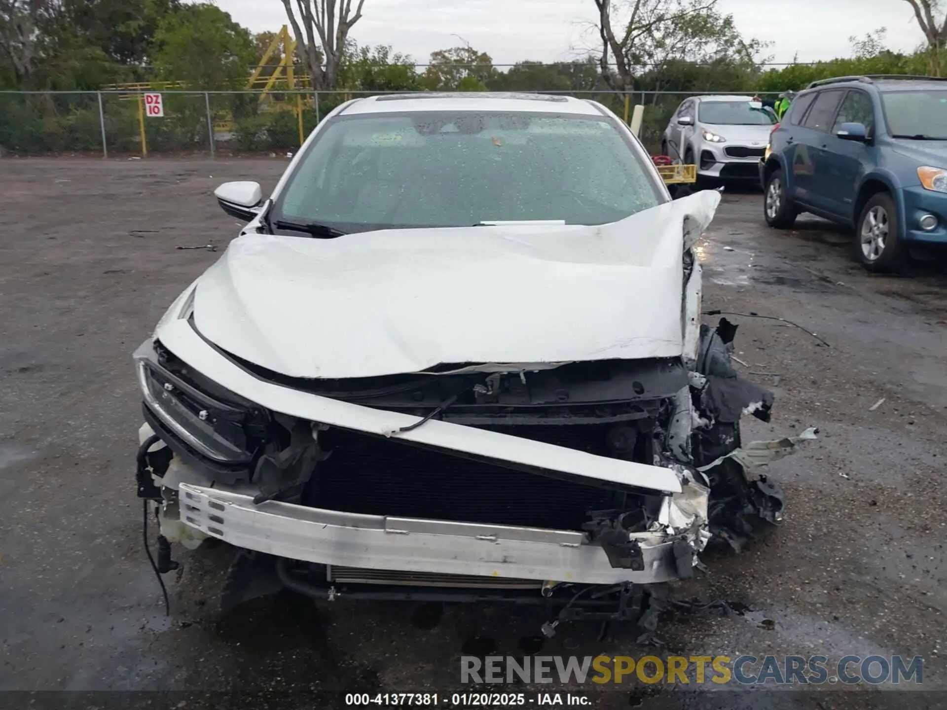 12 Photograph of a damaged car 19XZE4F94ME003177 HONDA INSIGHT 2021