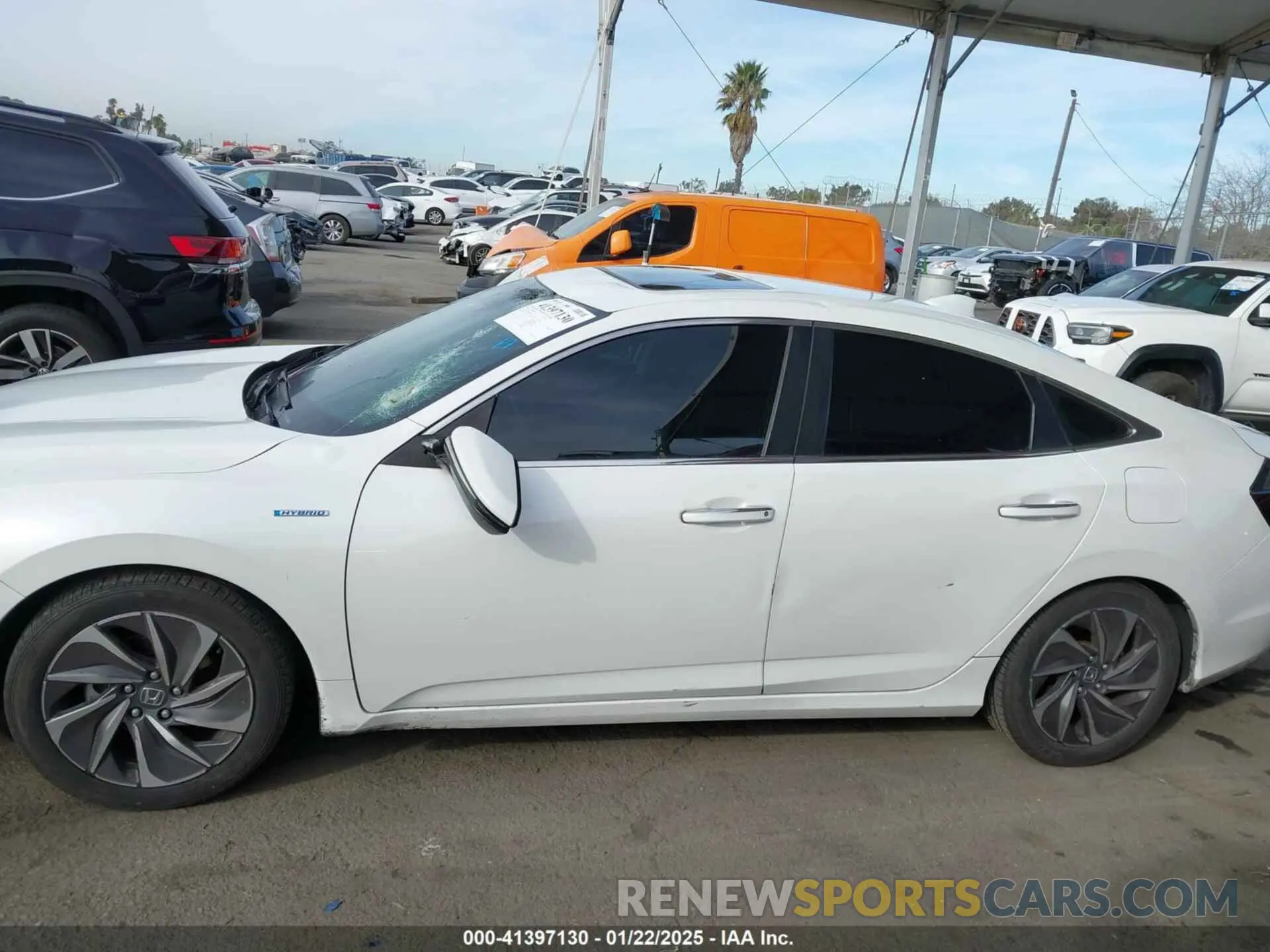 14 Photograph of a damaged car 19XZE4F97ME002699 HONDA INSIGHT 2021