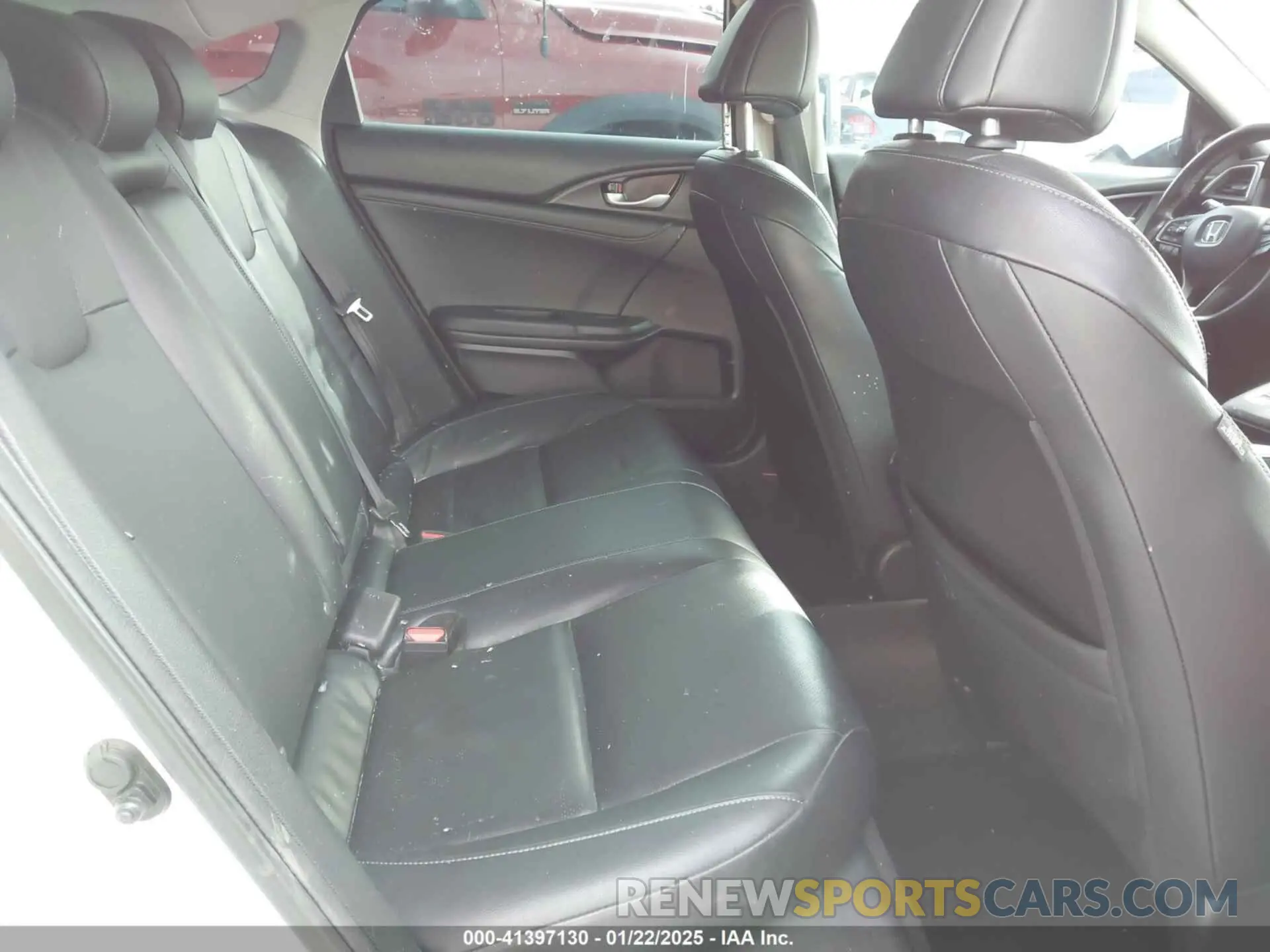 8 Photograph of a damaged car 19XZE4F97ME002699 HONDA INSIGHT 2021