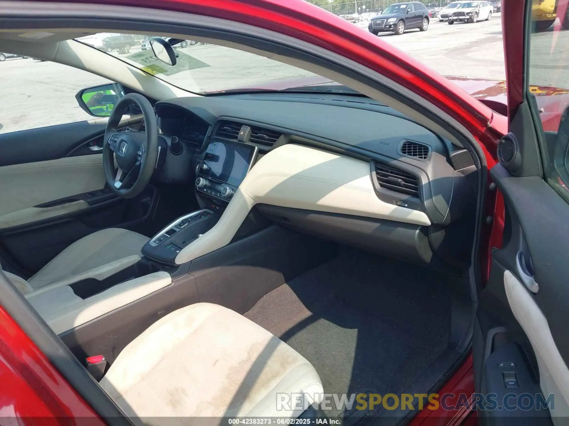 5 Photograph of a damaged car 19XZE4F50NE003918 HONDA INSIGHT 2022
