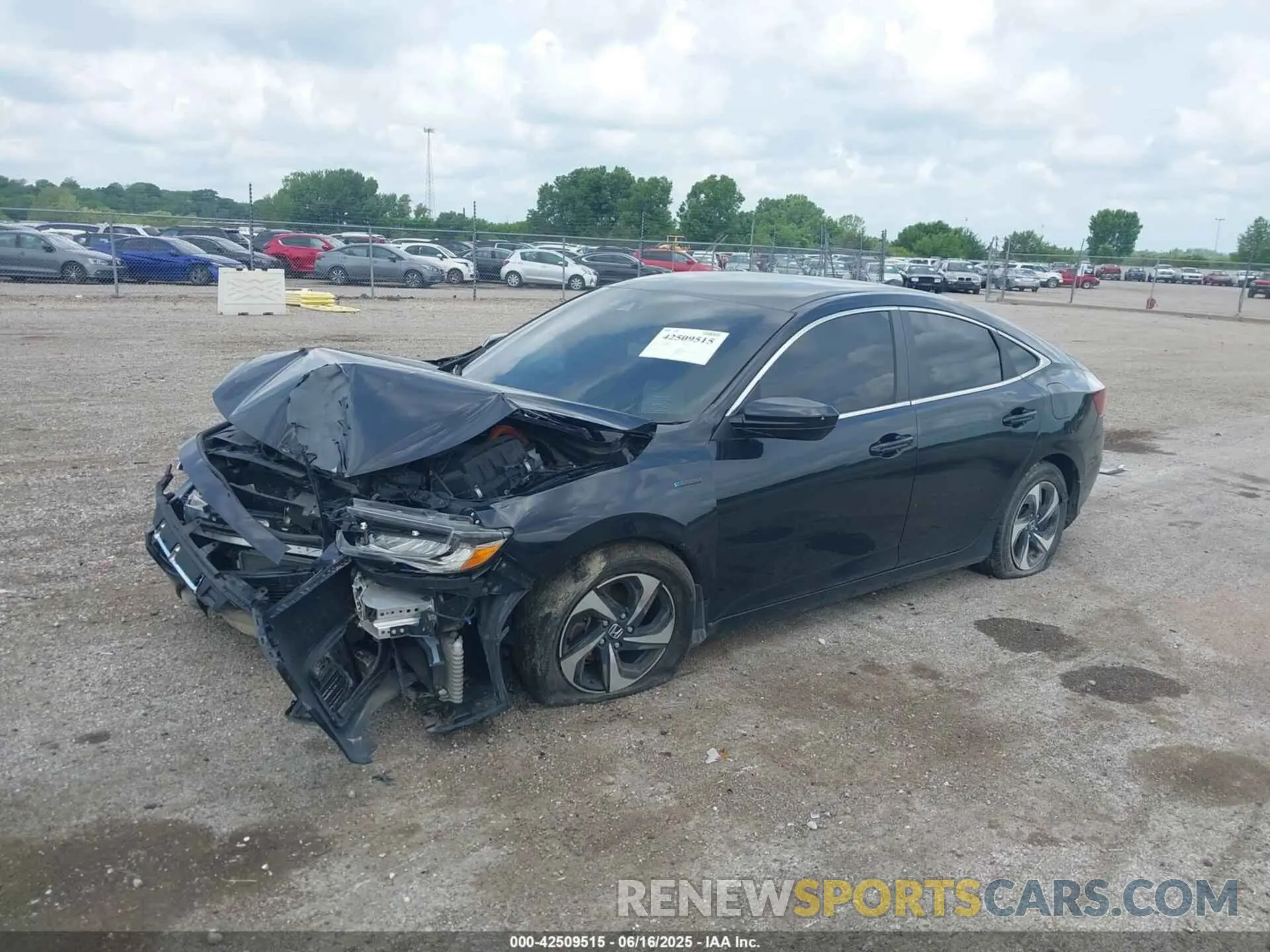 2 Photograph of a damaged car 19XZE4F50NE009105 HONDA INSIGHT 2022