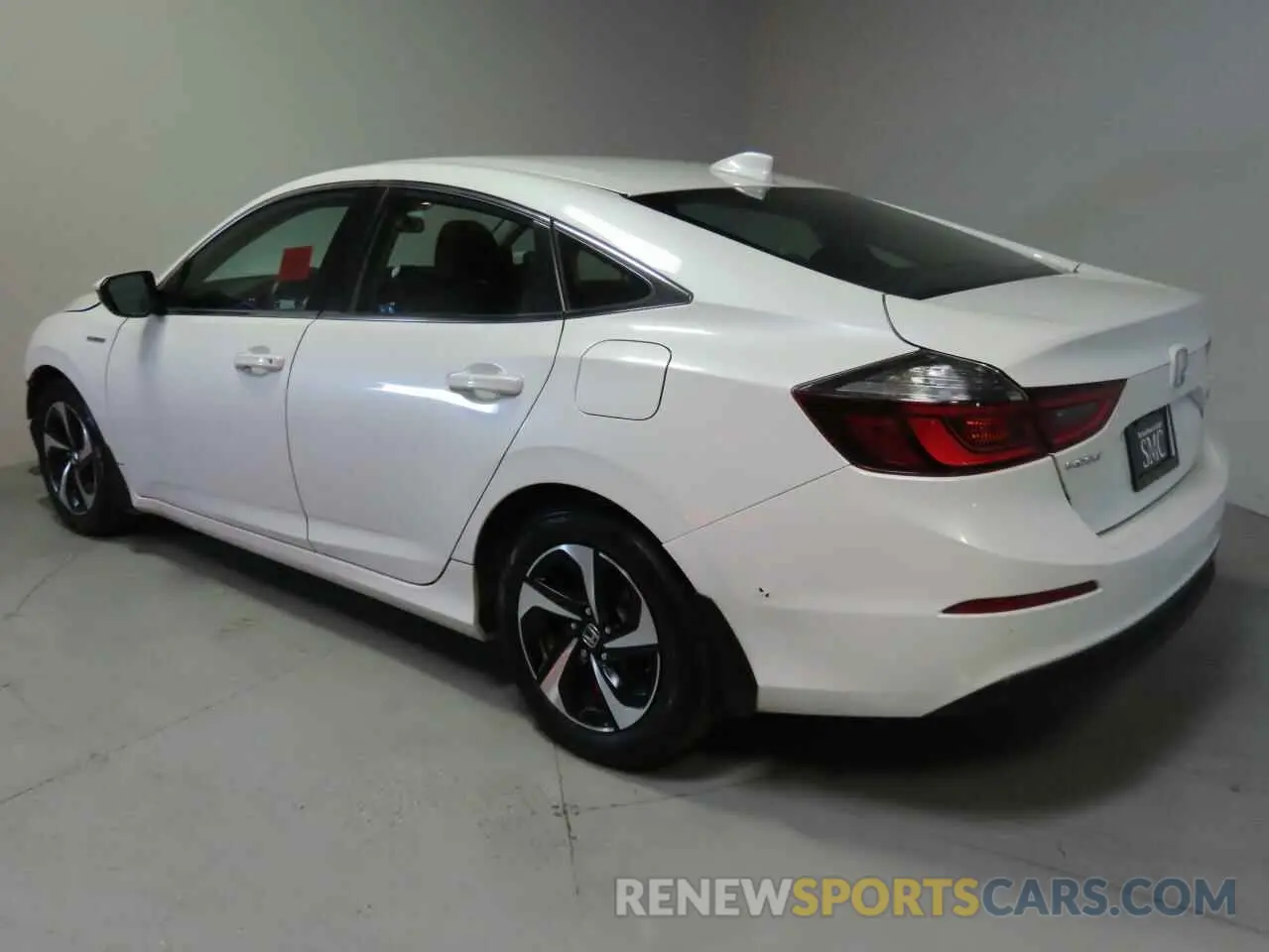 4 Photograph of a damaged car 19XZE4F51NE000896 HONDA INSIGHT 2022
