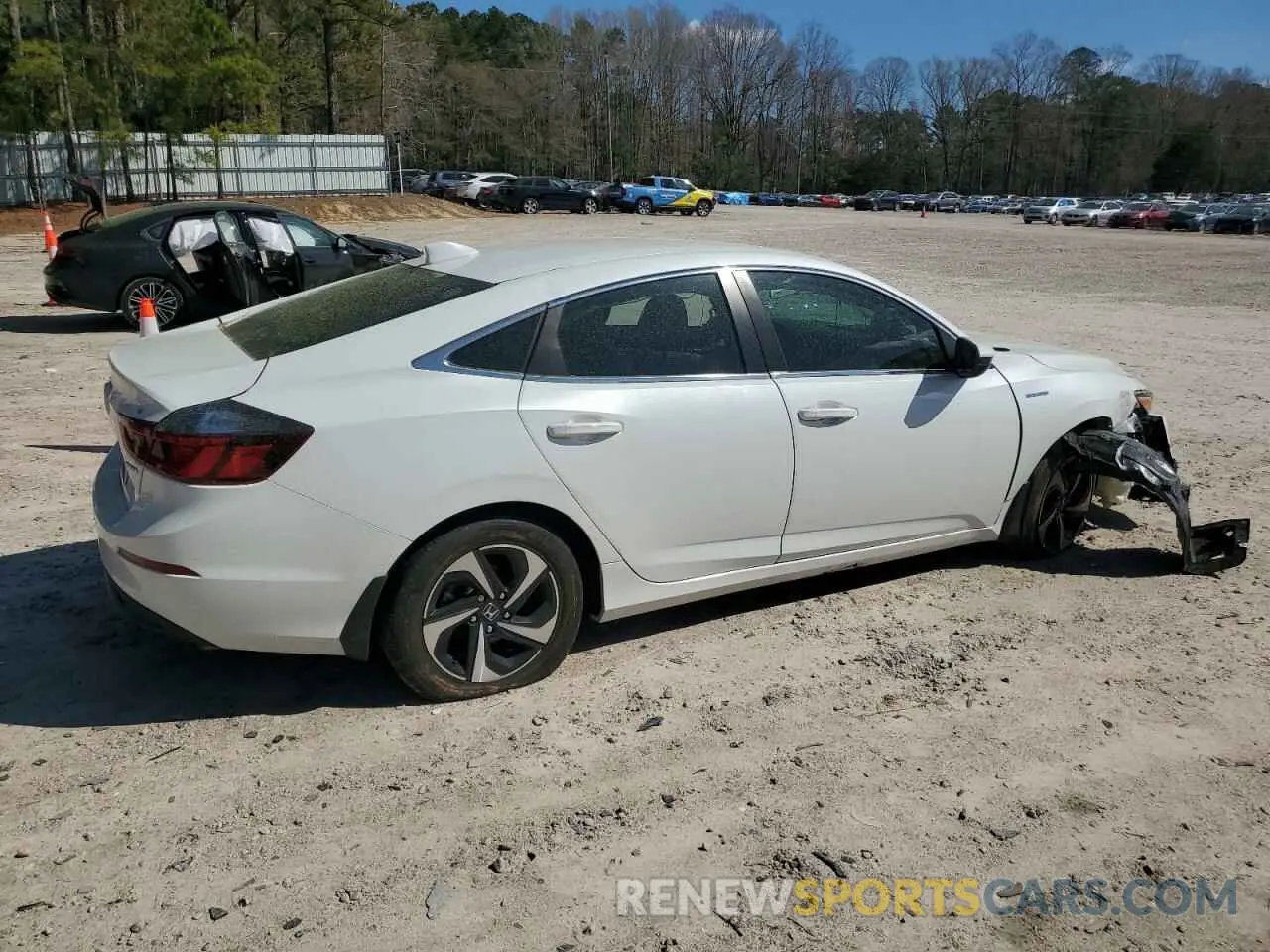 3 Photograph of a damaged car 19XZE4F51NE001675 HONDA INSIGHT 2022