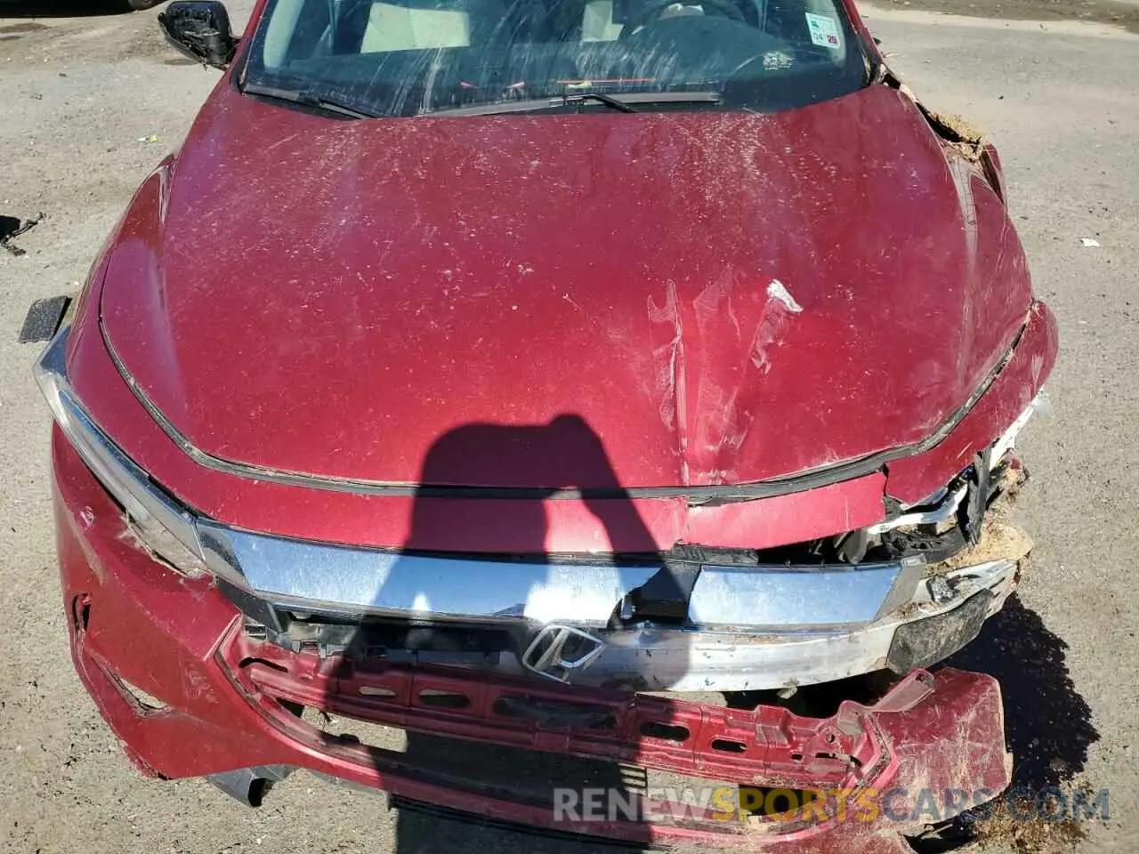 12 Photograph of a damaged car 19XZE4F51NE007136 HONDA INSIGHT 2022