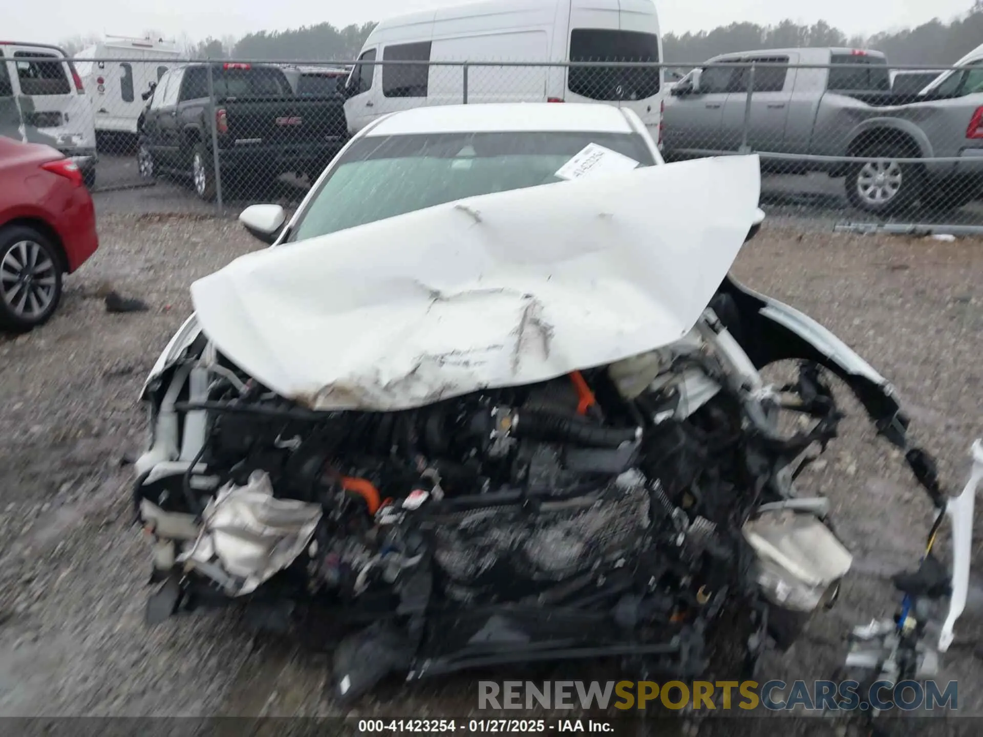 12 Photograph of a damaged car 19XZE4F52NE002561 HONDA INSIGHT 2022