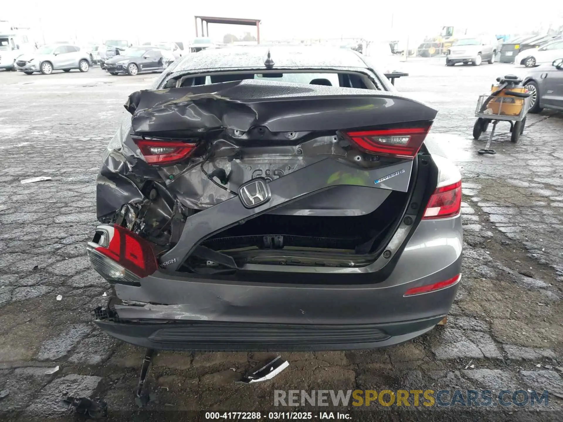 16 Photograph of a damaged car 19XZE4F52NE009235 HONDA INSIGHT 2022