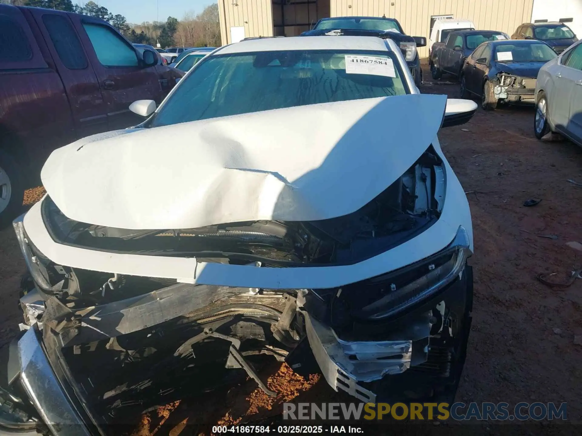 13 Photograph of a damaged car 19XZE4F53NE000687 HONDA INSIGHT 2022