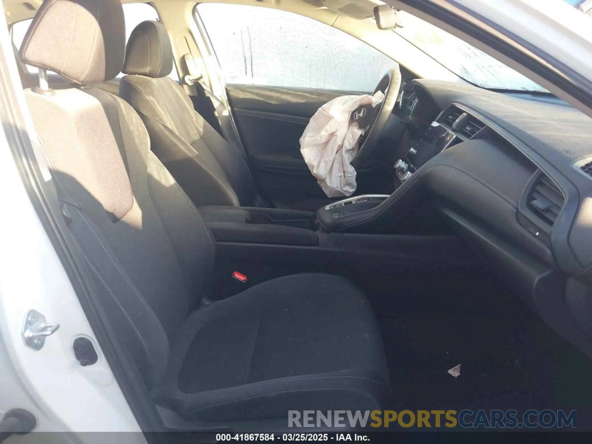 5 Photograph of a damaged car 19XZE4F53NE000687 HONDA INSIGHT 2022