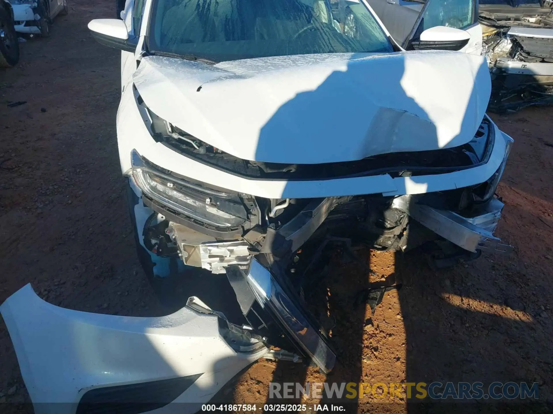6 Photograph of a damaged car 19XZE4F53NE000687 HONDA INSIGHT 2022