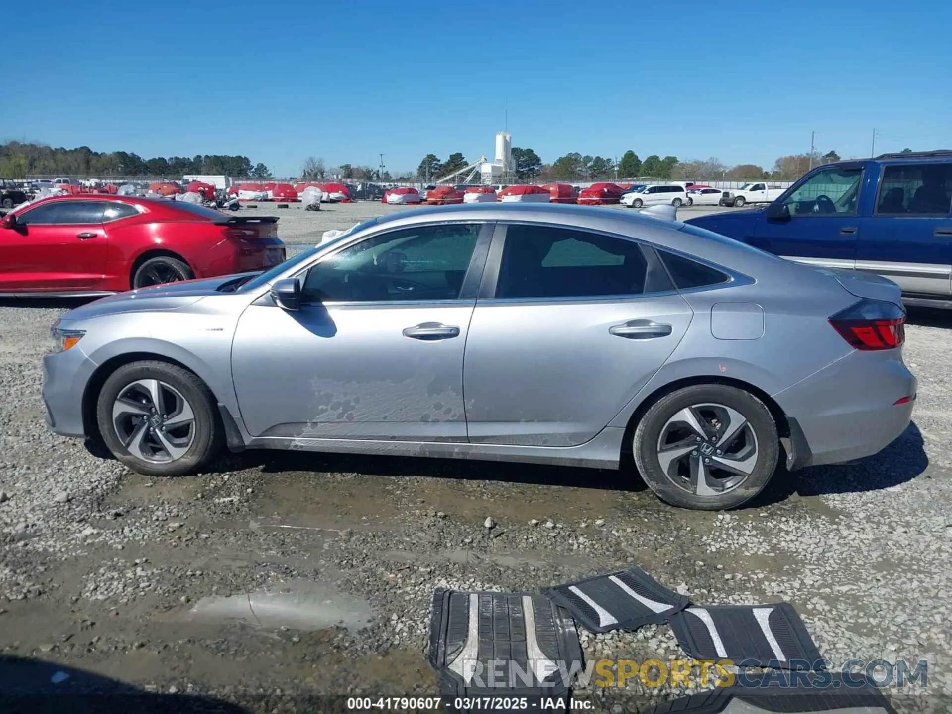 14 Photograph of a damaged car 19XZE4F53NE011138 HONDA INSIGHT 2022