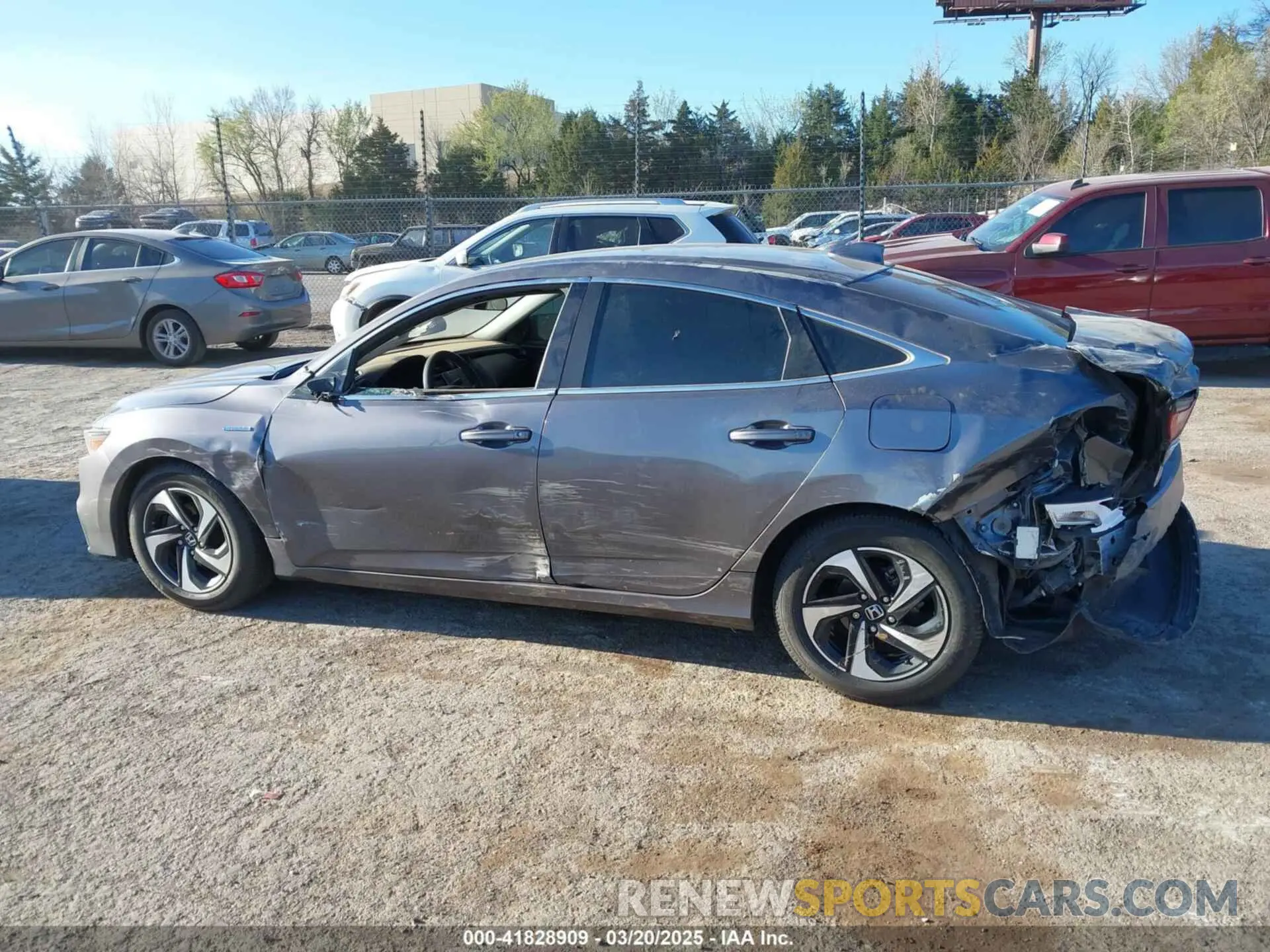 14 Photograph of a damaged car 19XZE4F54NE003579 HONDA INSIGHT 2022
