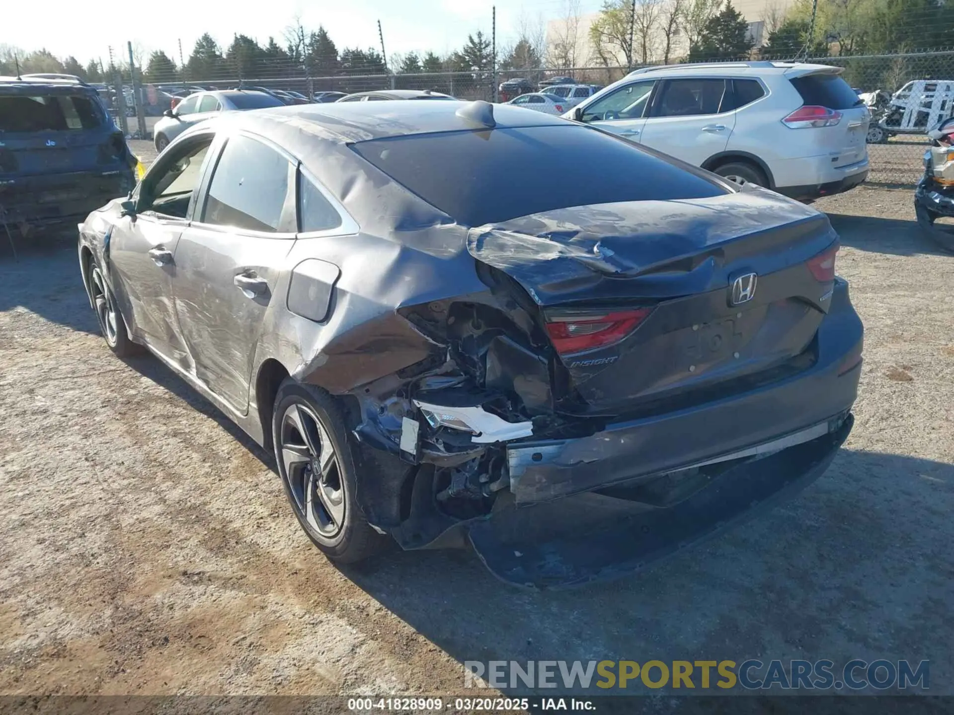 3 Photograph of a damaged car 19XZE4F54NE003579 HONDA INSIGHT 2022