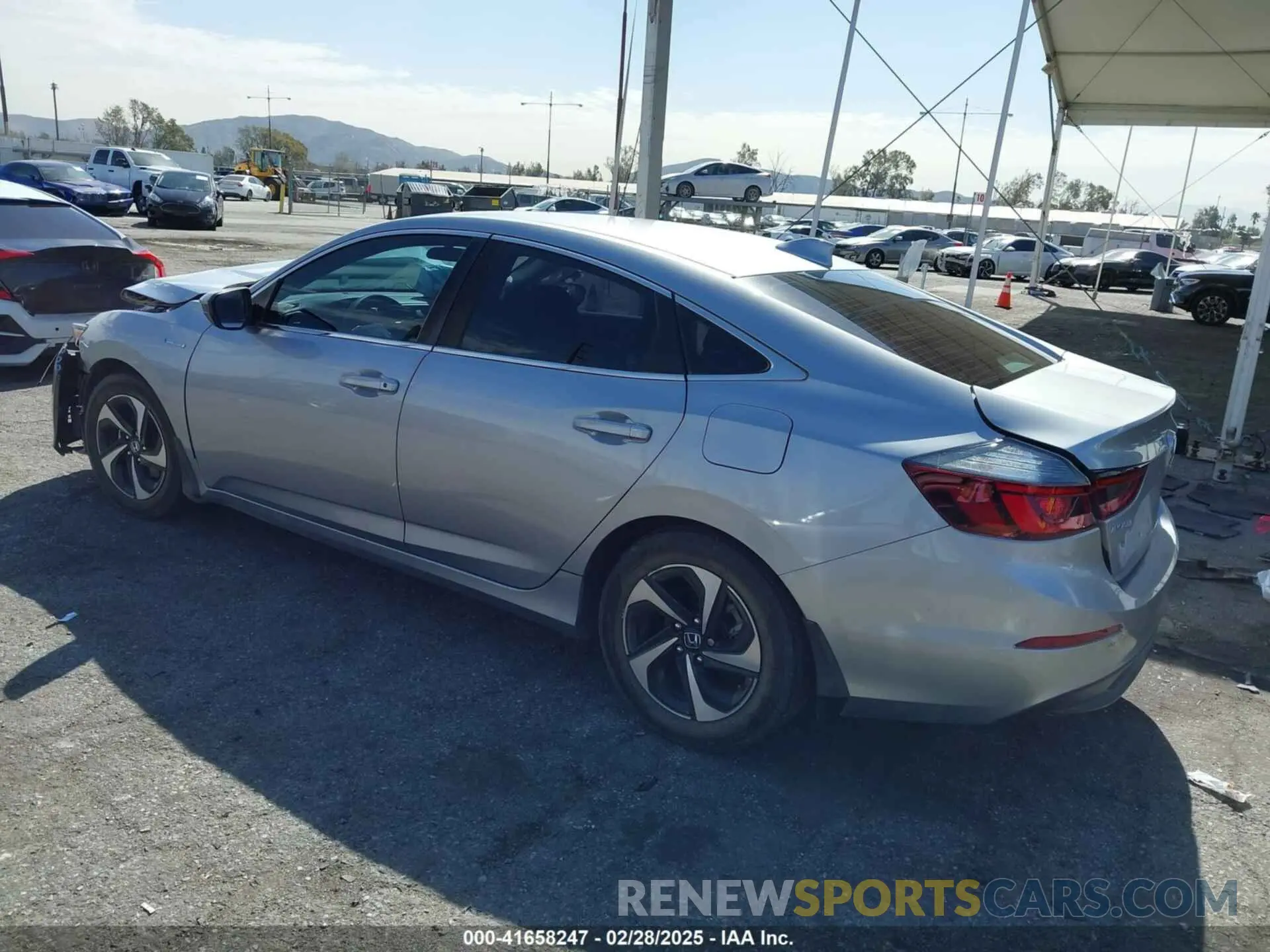 3 Photograph of a damaged car 19XZE4F54NE008068 HONDA INSIGHT 2022