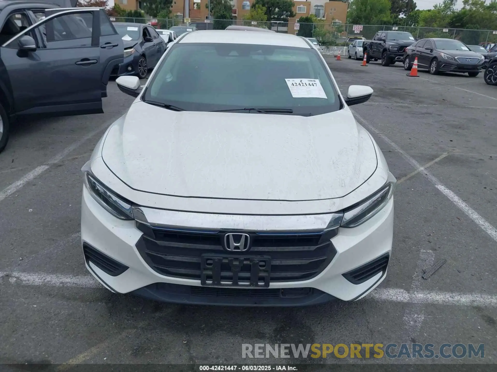 12 Photograph of a damaged car 19XZE4F55NE000688 HONDA INSIGHT 2022