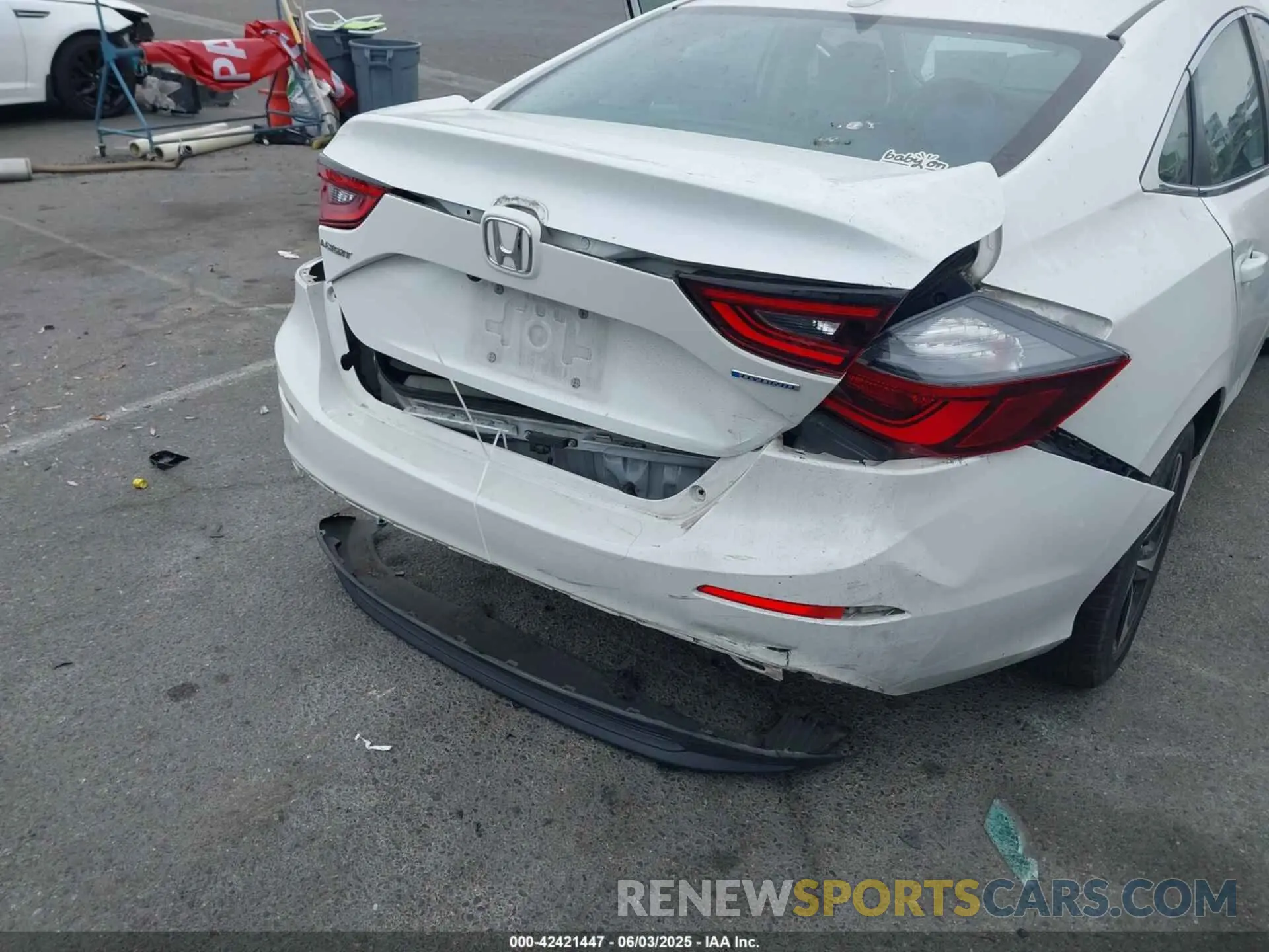 6 Photograph of a damaged car 19XZE4F55NE000688 HONDA INSIGHT 2022