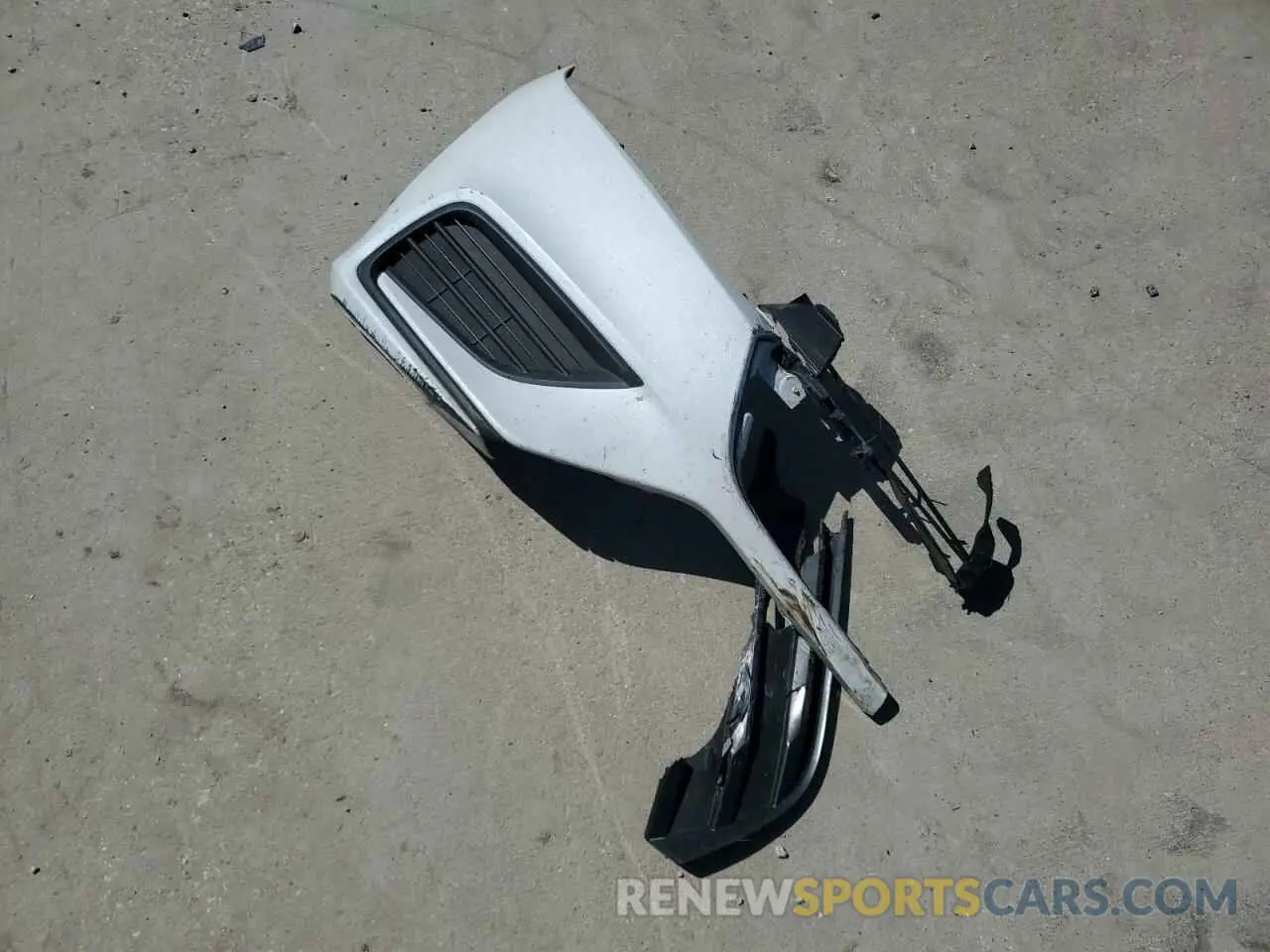 12 Photograph of a damaged car 19XZE4F55NE009889 HONDA INSIGHT 2022