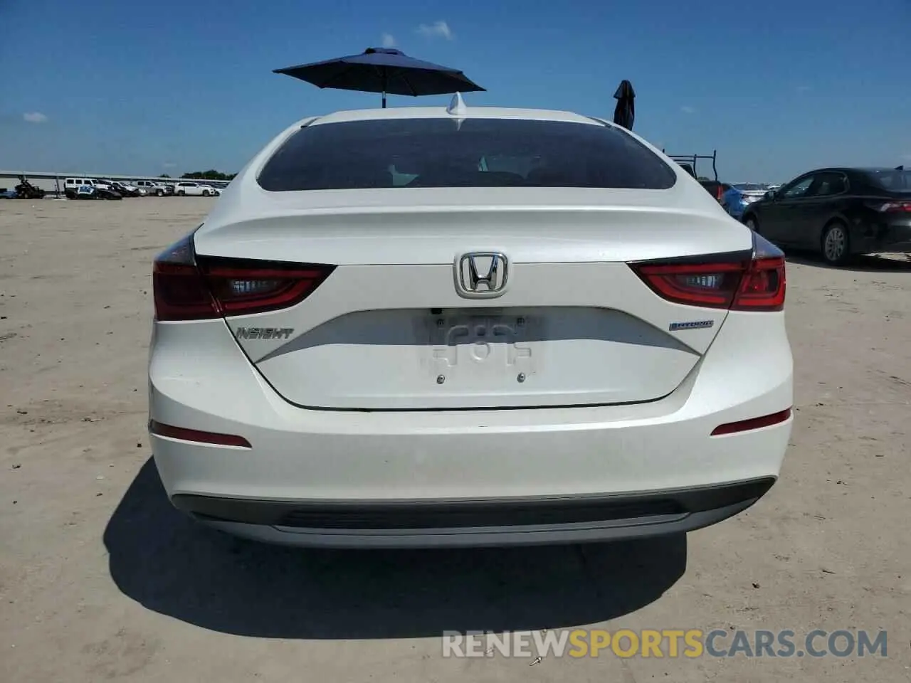 6 Photograph of a damaged car 19XZE4F55NE009889 HONDA INSIGHT 2022