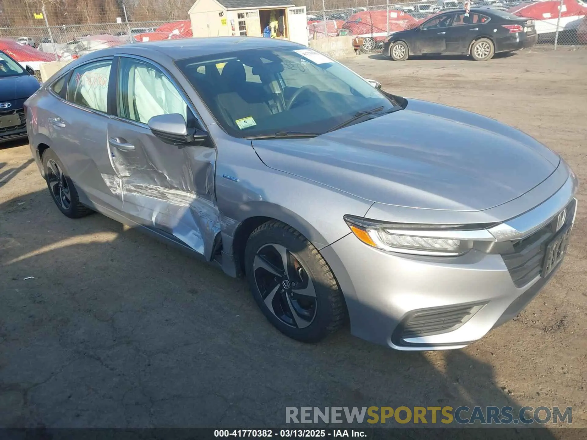 1 Photograph of a damaged car 19XZE4F56NE000425 HONDA INSIGHT 2022