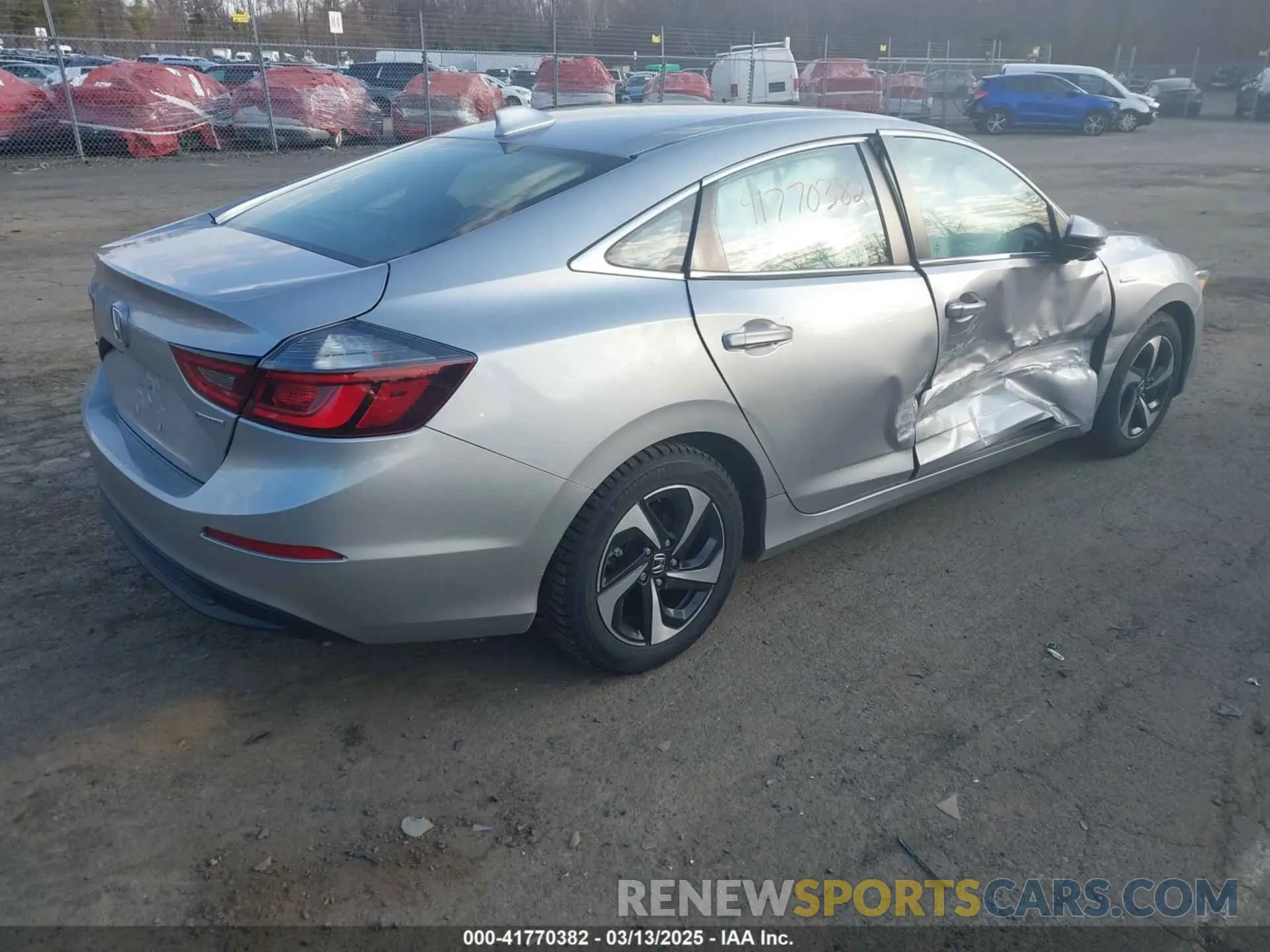 4 Photograph of a damaged car 19XZE4F56NE000425 HONDA INSIGHT 2022