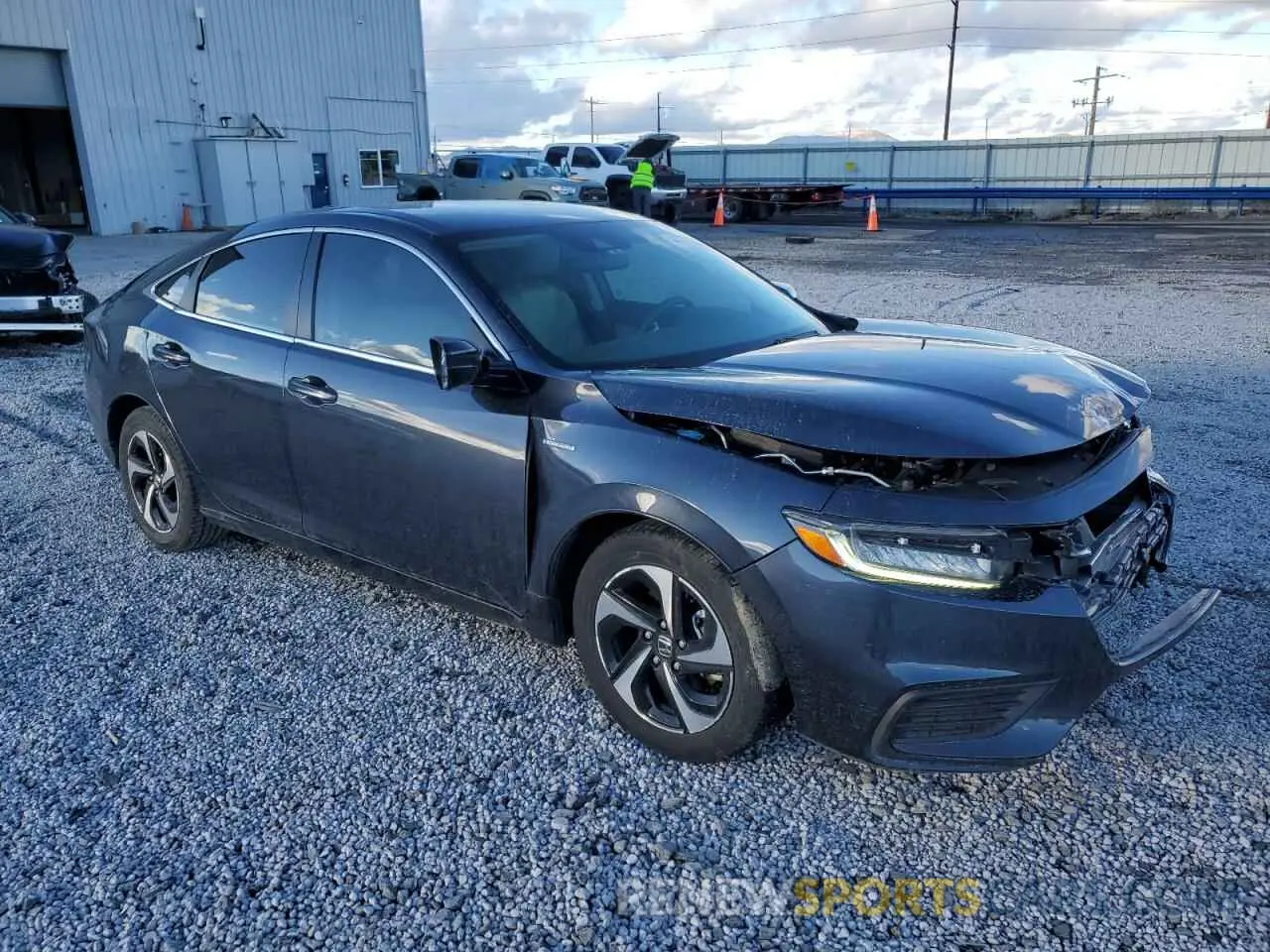 4 Photograph of a damaged car 19XZE4F56NE011358 HONDA INSIGHT 2022
