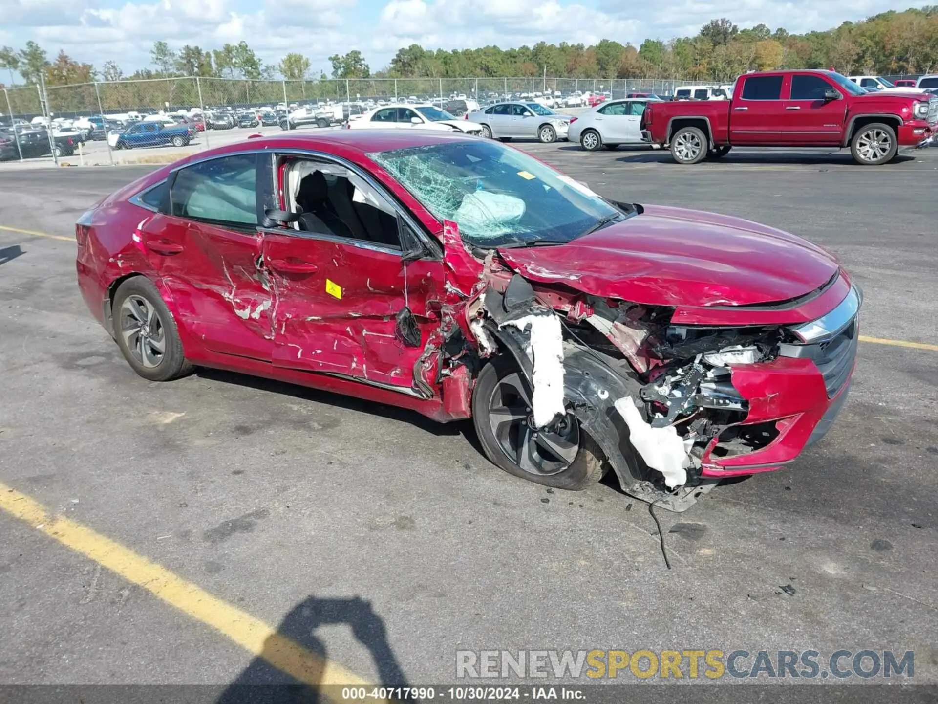 1 Photograph of a damaged car 19XZE4F56NE016656 HONDA INSIGHT 2022