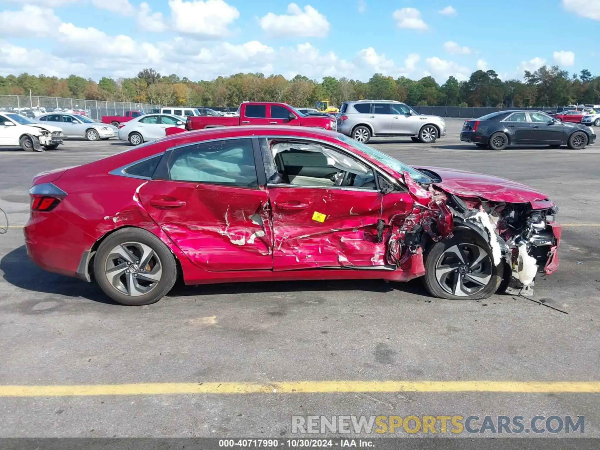 12 Photograph of a damaged car 19XZE4F56NE016656 HONDA INSIGHT 2022