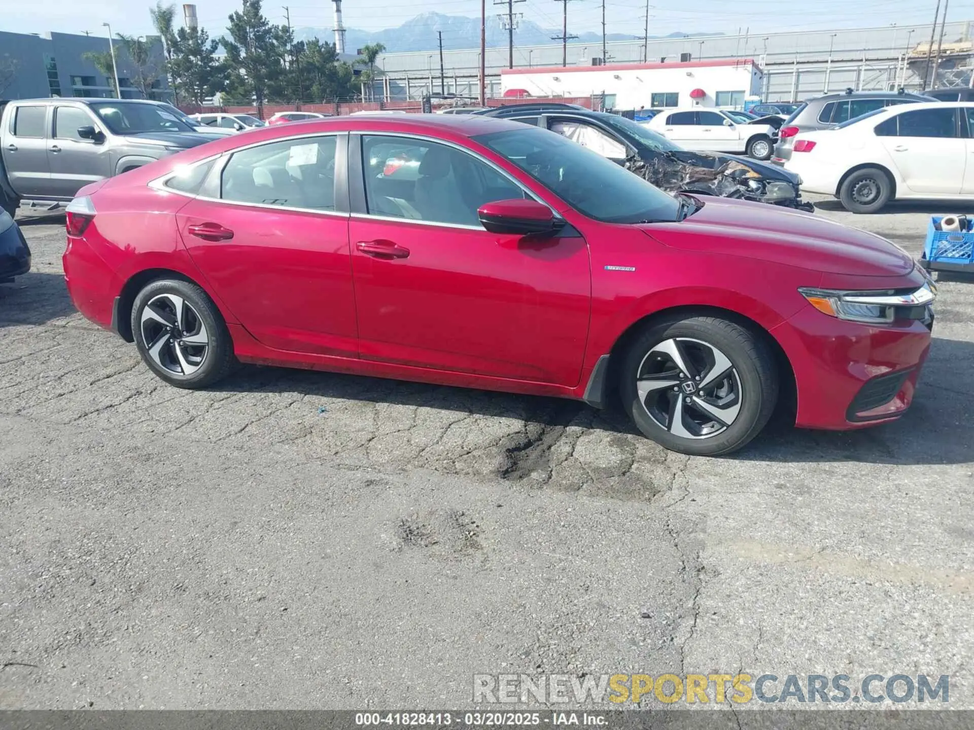 13 Photograph of a damaged car 19XZE4F58NE012057 HONDA INSIGHT 2022
