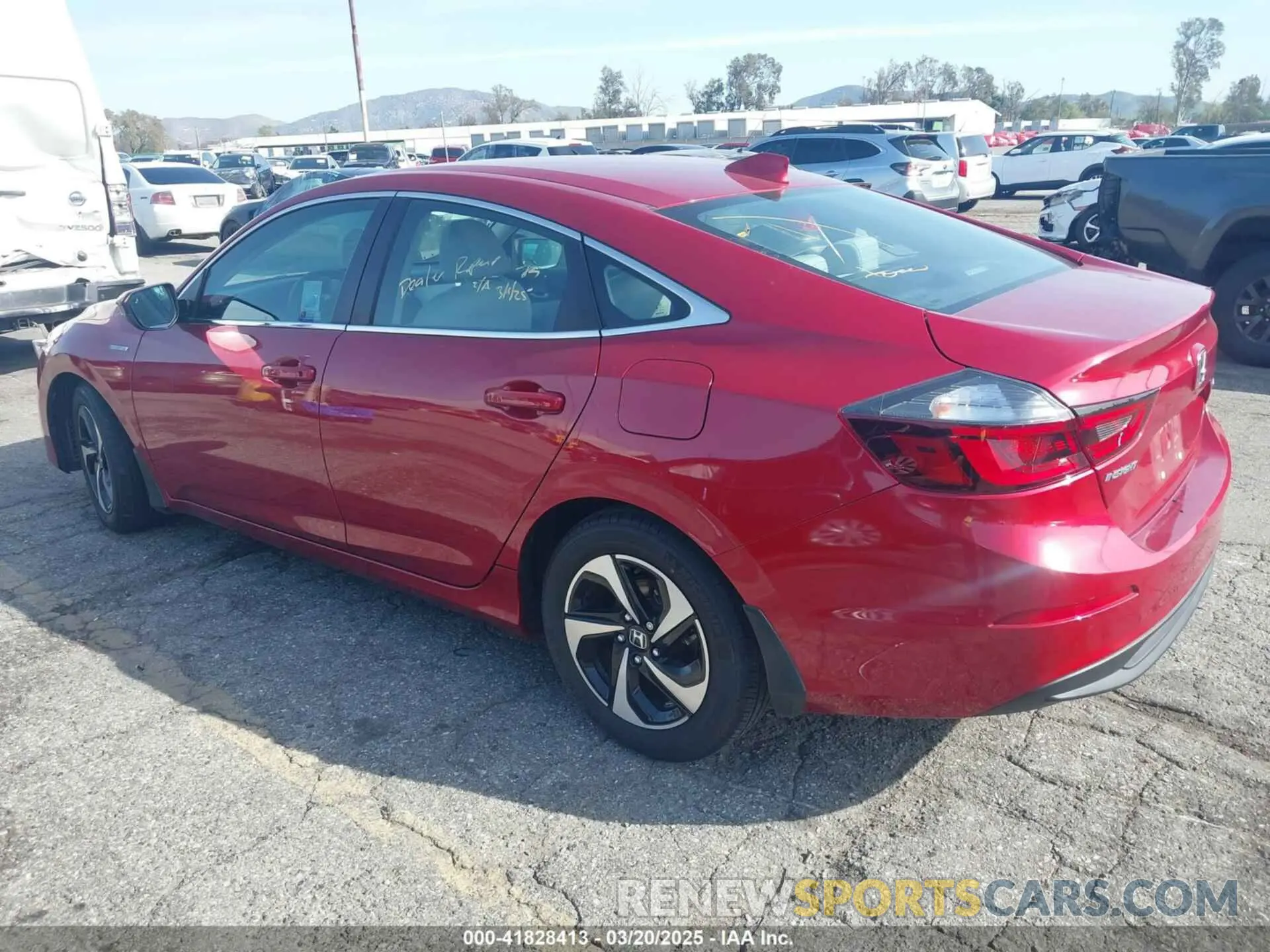 3 Photograph of a damaged car 19XZE4F58NE012057 HONDA INSIGHT 2022